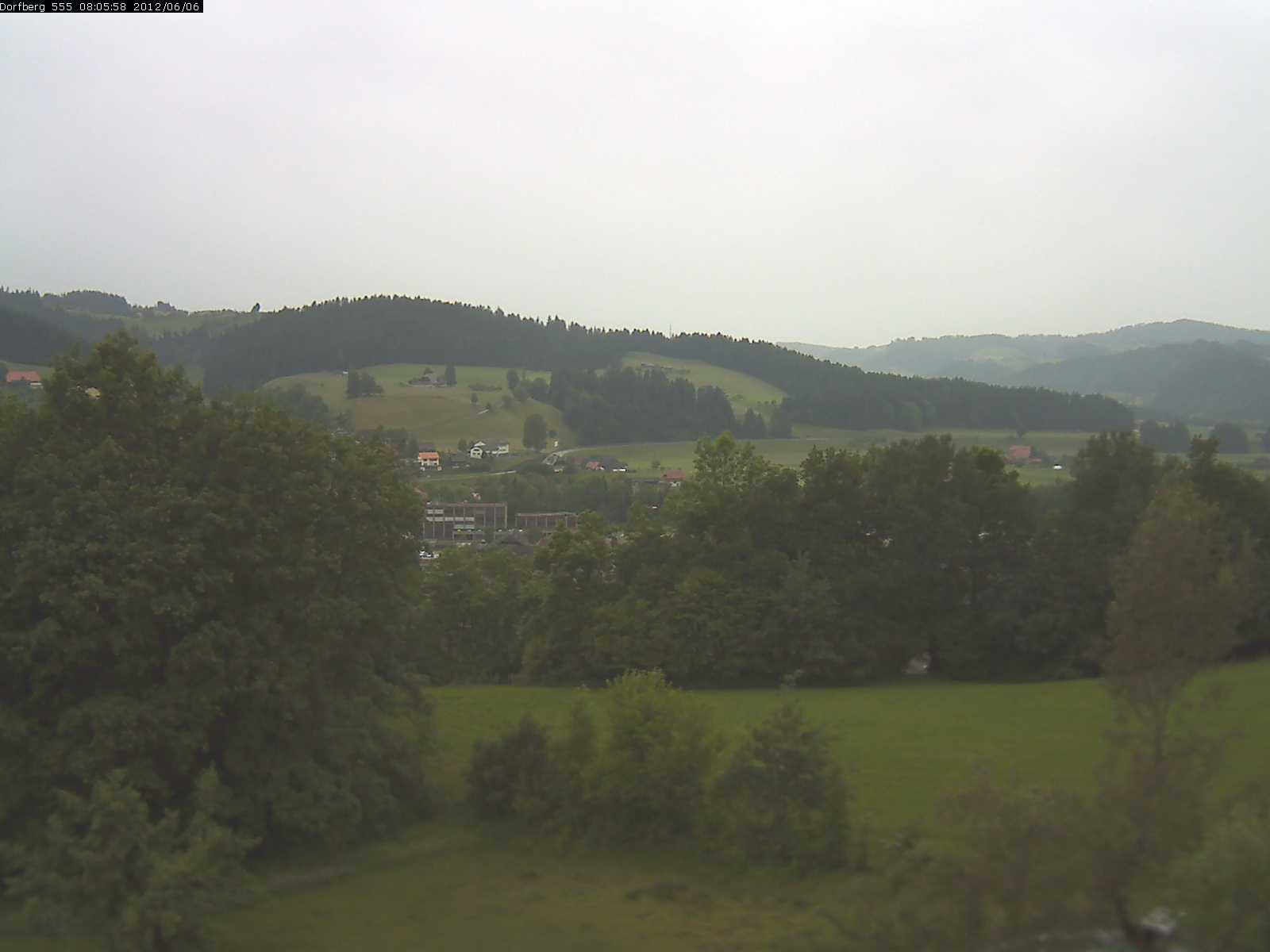 Webcam-Bild: Aussicht vom Dorfberg in Langnau 20120606-080600