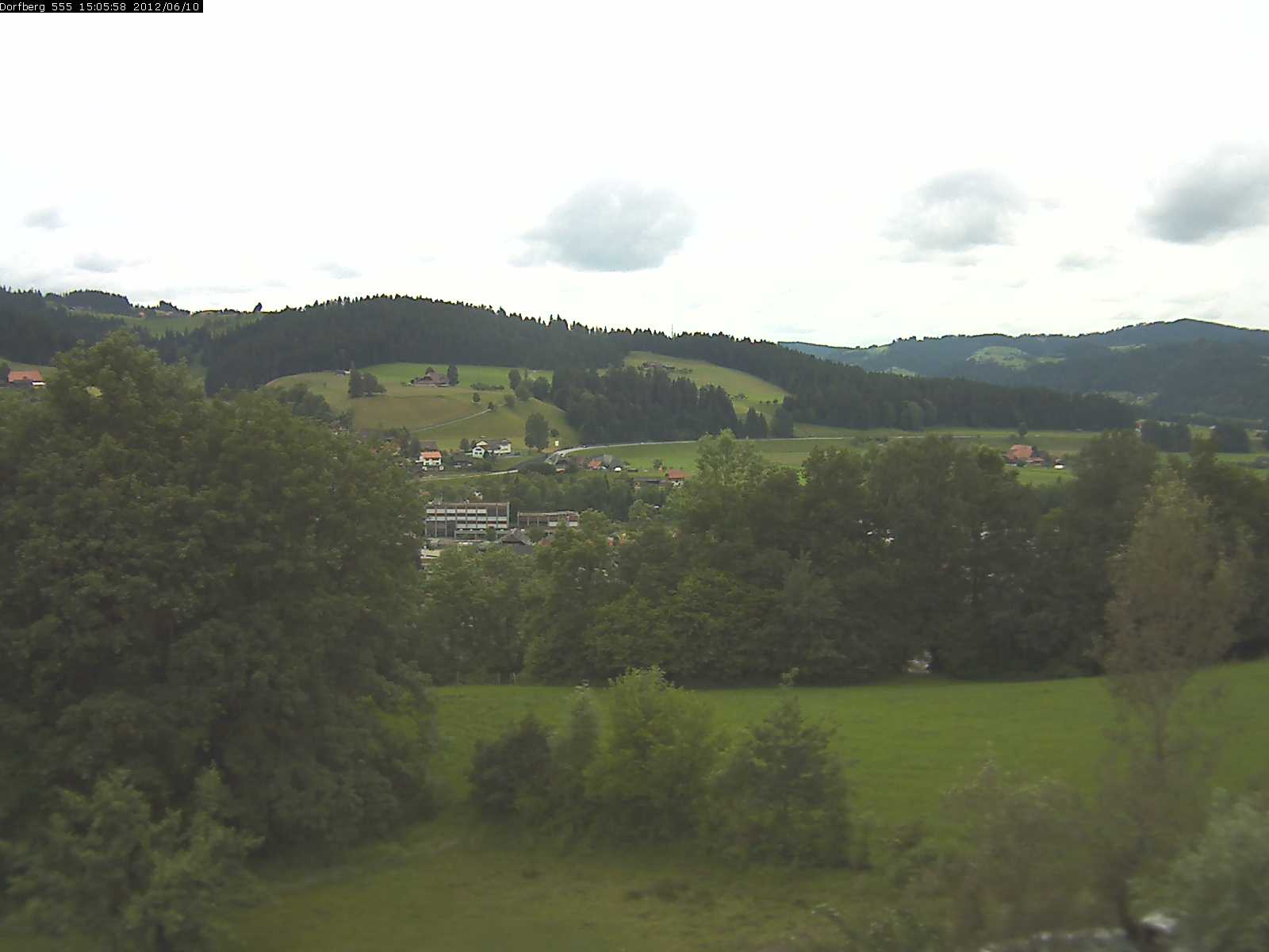 Webcam-Bild: Aussicht vom Dorfberg in Langnau 20120610-150600