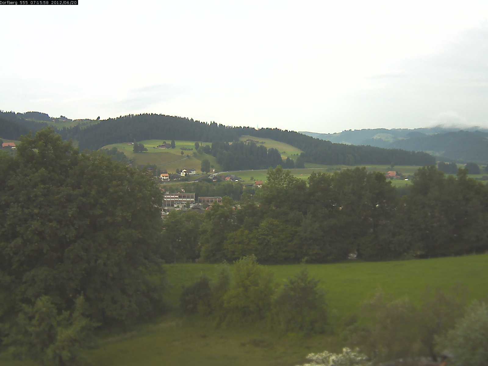 Webcam-Bild: Aussicht vom Dorfberg in Langnau 20120620-071600