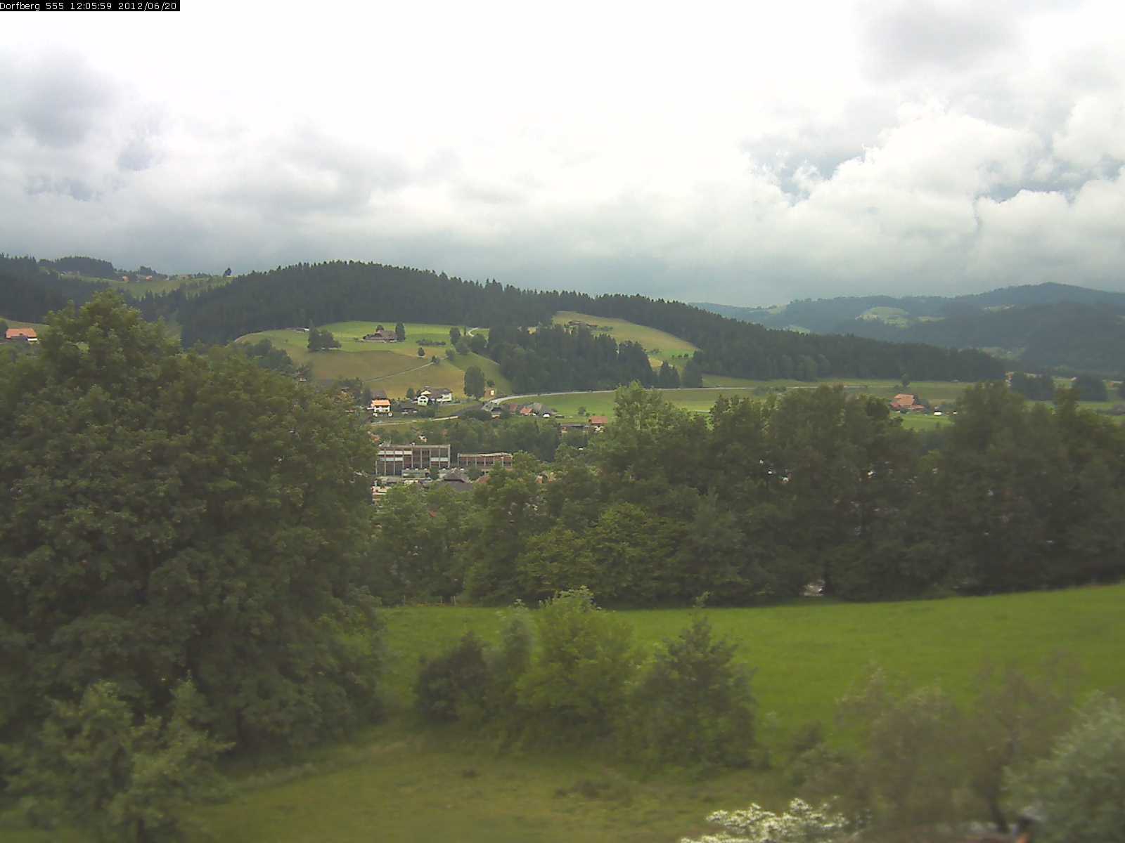 Webcam-Bild: Aussicht vom Dorfberg in Langnau 20120620-120600
