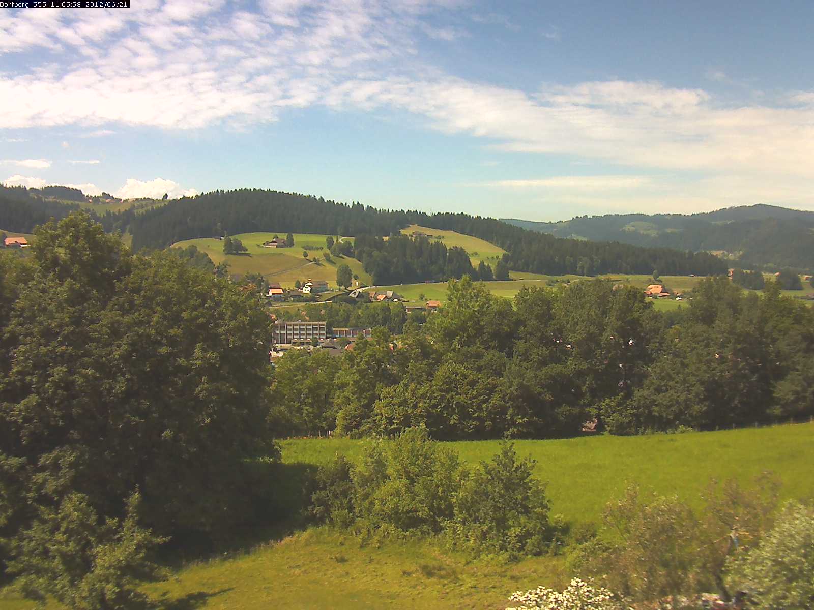 Webcam-Bild: Aussicht vom Dorfberg in Langnau 20120621-110600