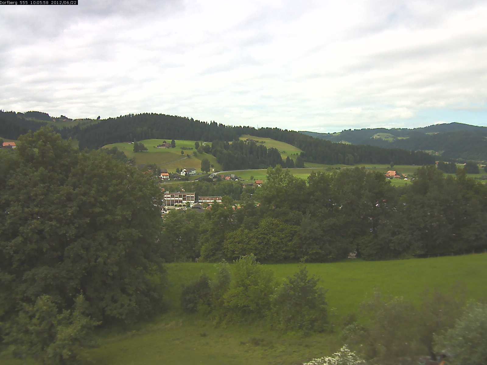 Webcam-Bild: Aussicht vom Dorfberg in Langnau 20120622-100600