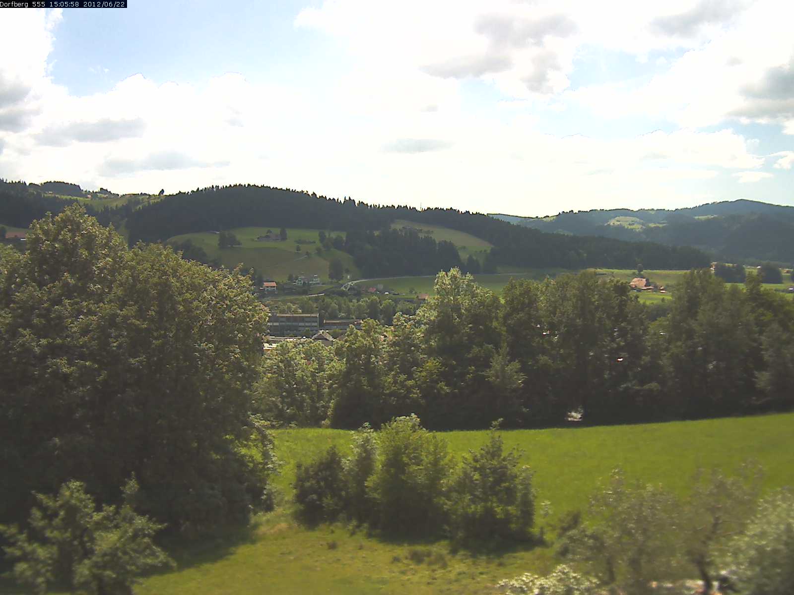 Webcam-Bild: Aussicht vom Dorfberg in Langnau 20120622-150600