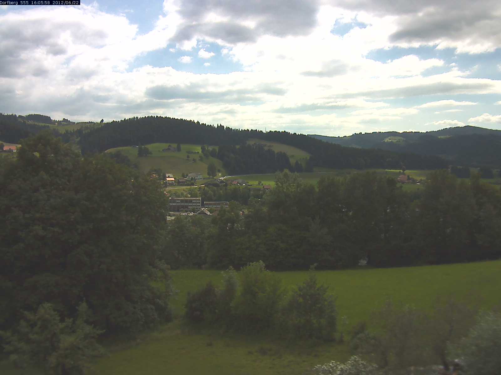 Webcam-Bild: Aussicht vom Dorfberg in Langnau 20120622-160600