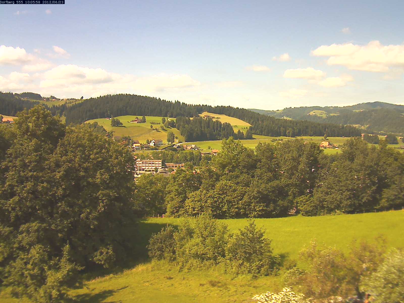 Webcam-Bild: Aussicht vom Dorfberg in Langnau 20120623-100600