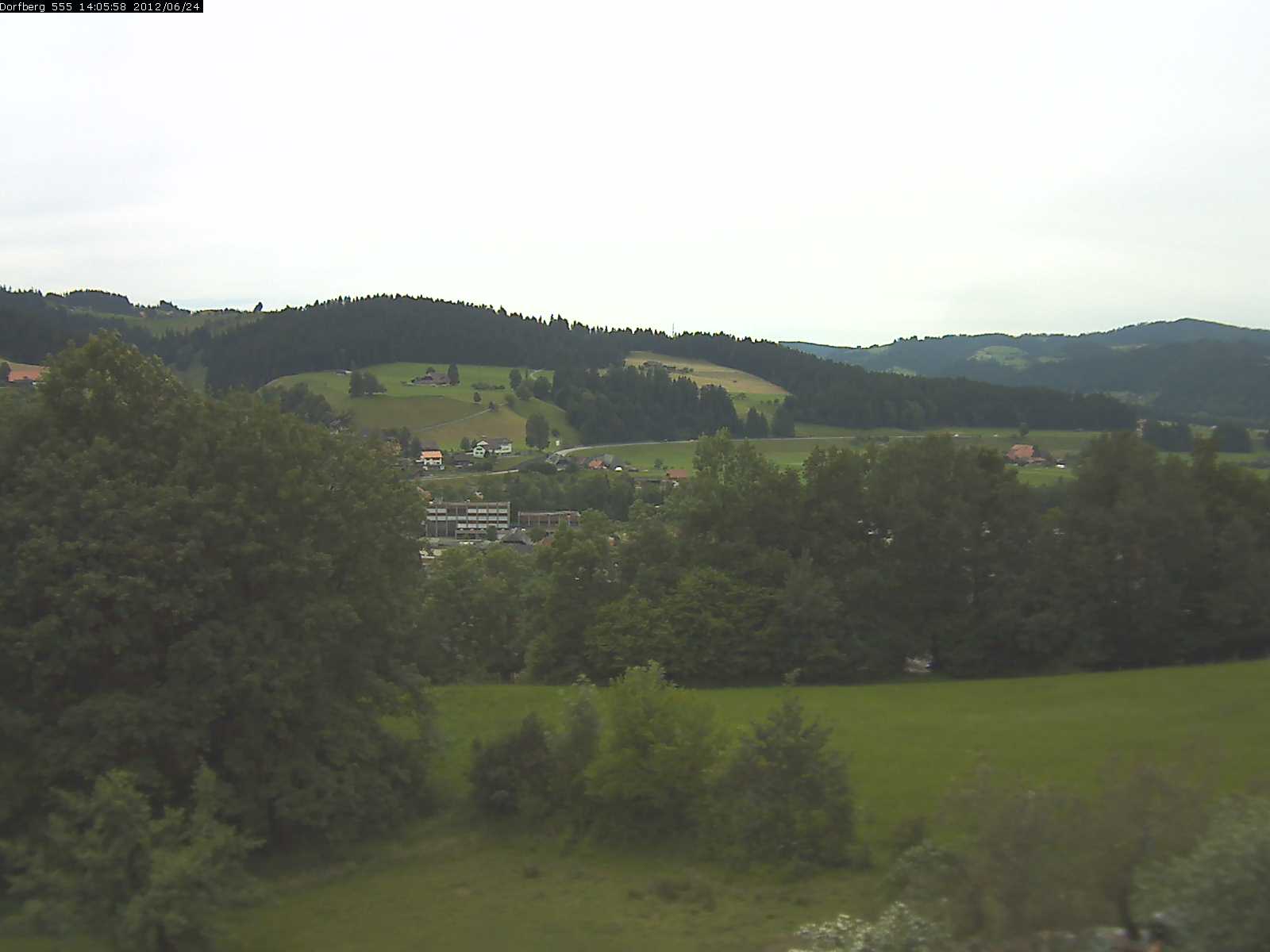 Webcam-Bild: Aussicht vom Dorfberg in Langnau 20120624-140600