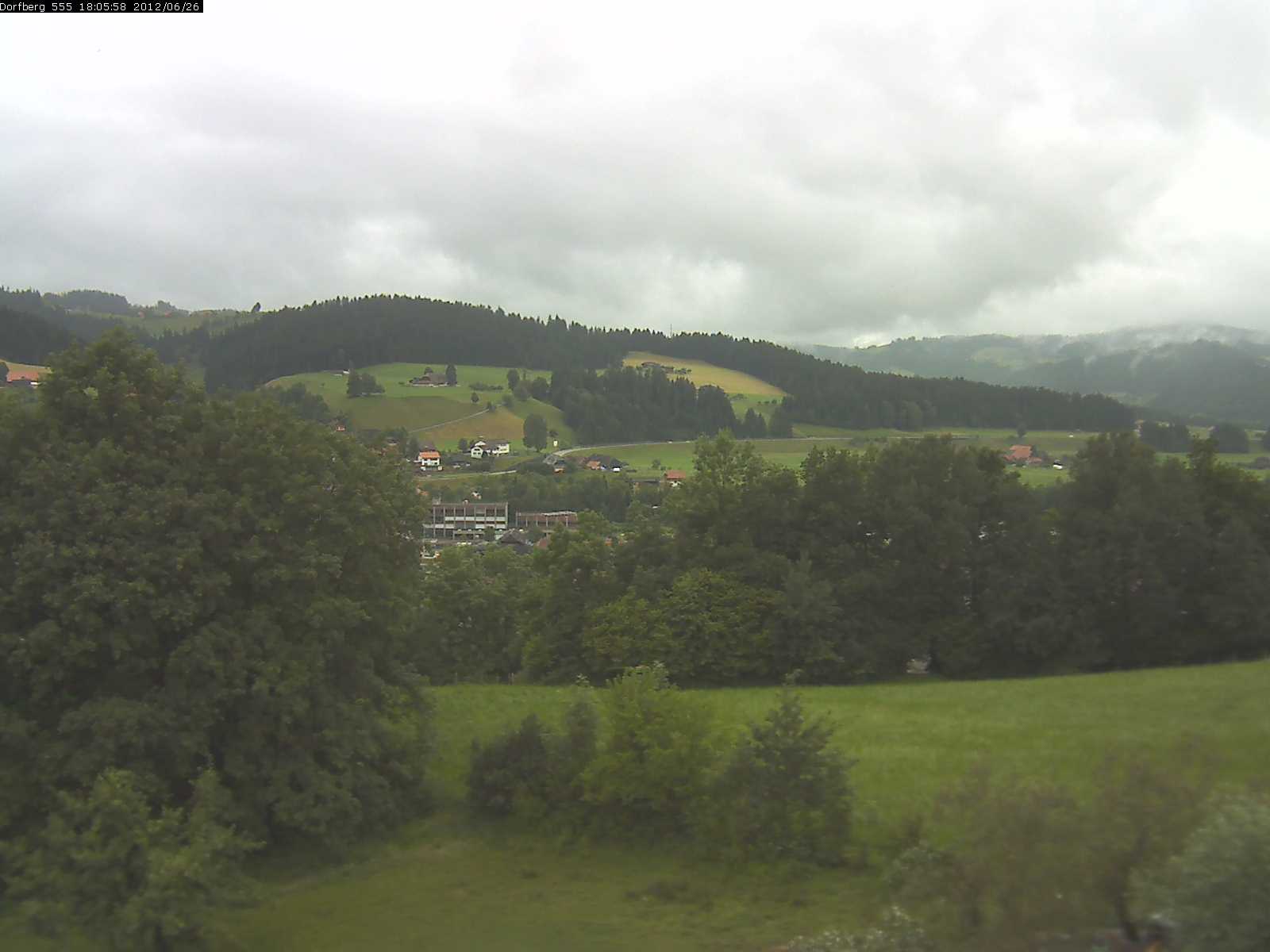Webcam-Bild: Aussicht vom Dorfberg in Langnau 20120626-180600