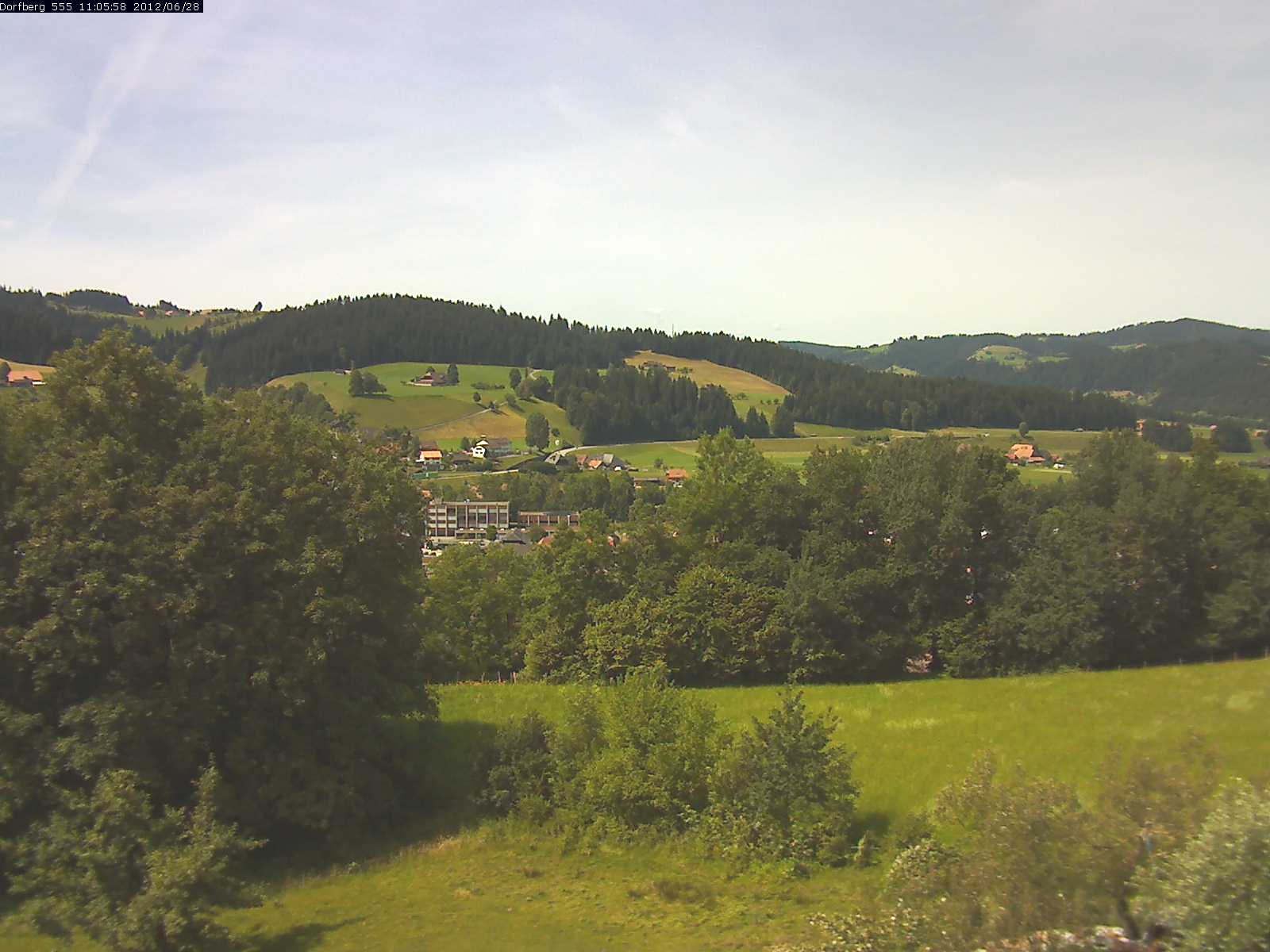 Webcam-Bild: Aussicht vom Dorfberg in Langnau 20120628-110600