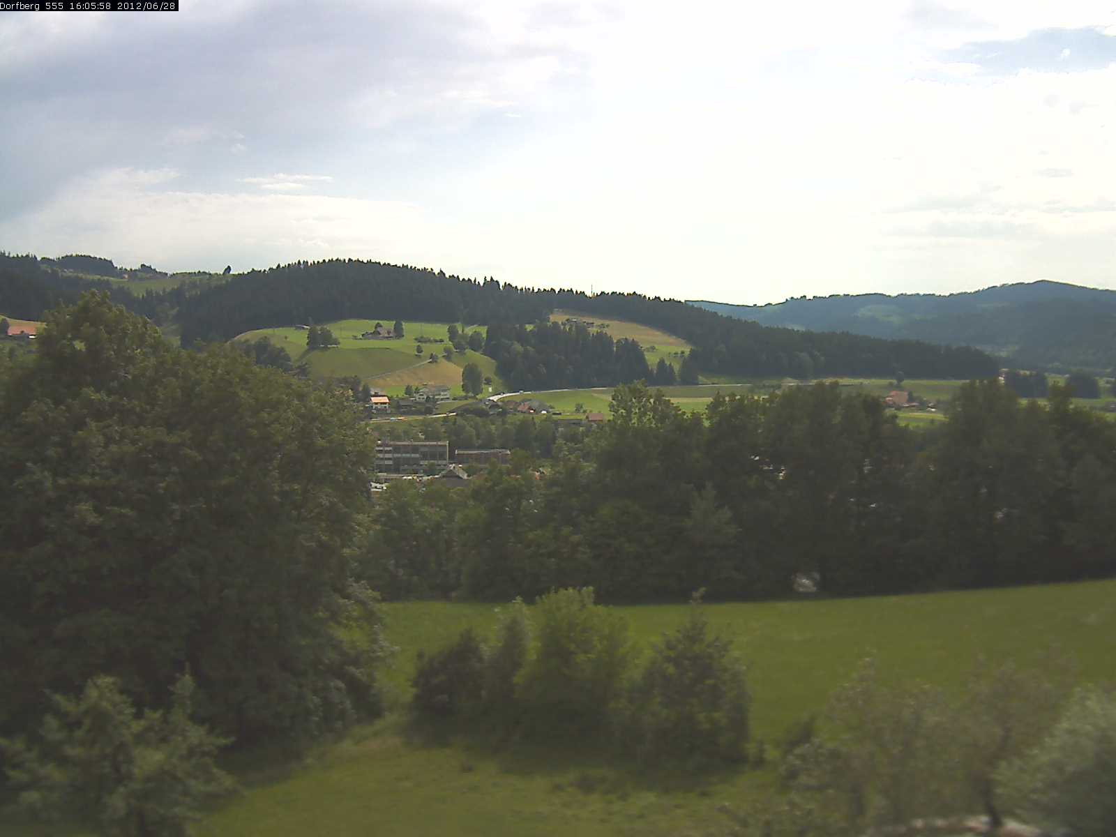 Webcam-Bild: Aussicht vom Dorfberg in Langnau 20120628-160600