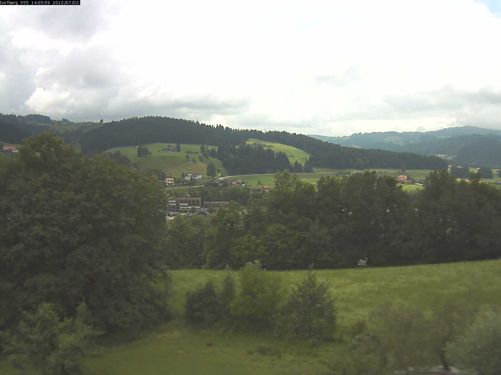 Webcam-Bild: Aussicht vom Dorfberg in Langnau 20120703-140600