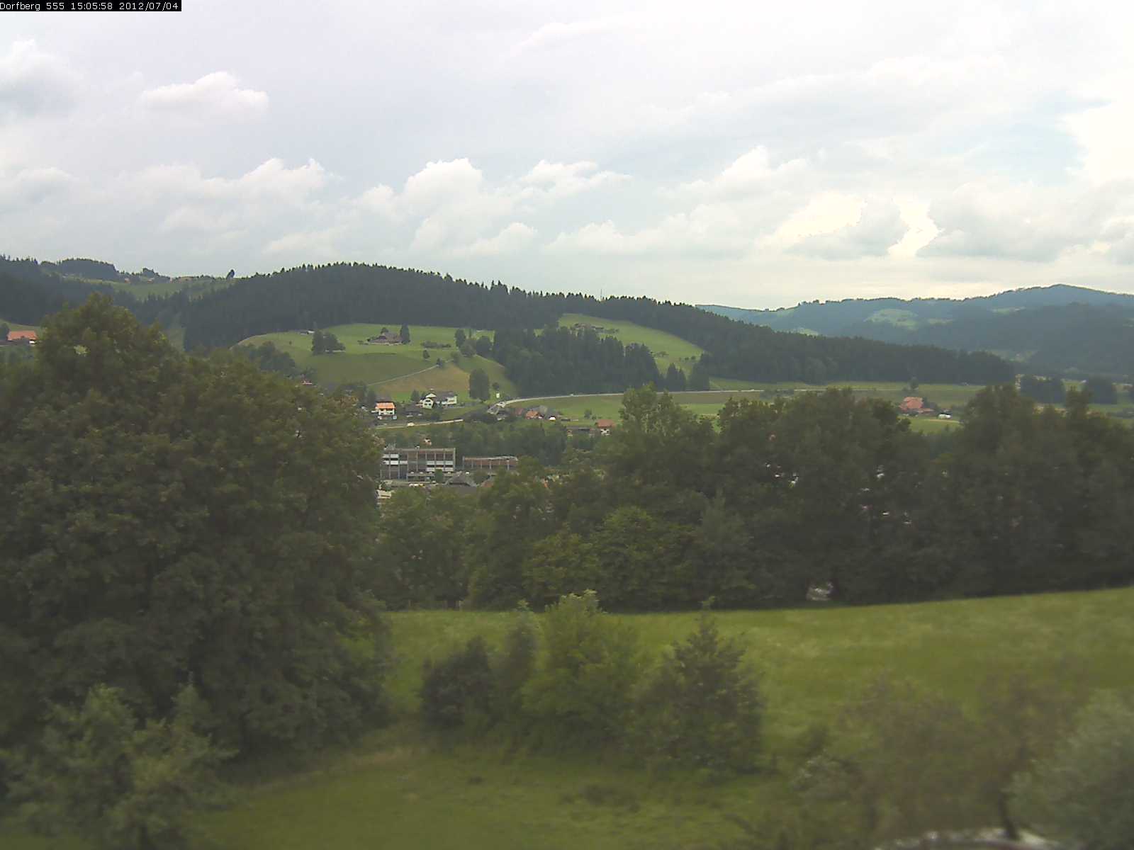 Webcam-Bild: Aussicht vom Dorfberg in Langnau 20120704-150600