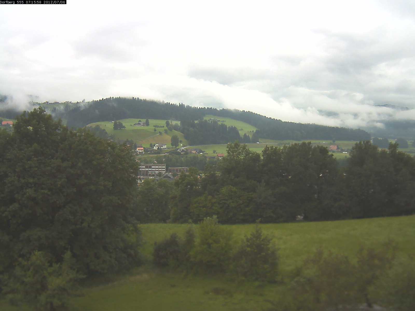 Webcam-Bild: Aussicht vom Dorfberg in Langnau 20120706-071600