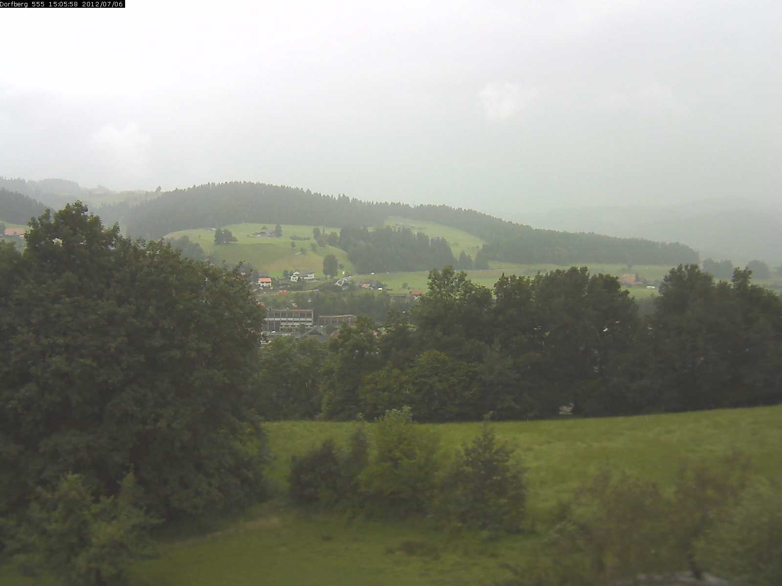 Webcam-Bild: Aussicht vom Dorfberg in Langnau 20120706-150600