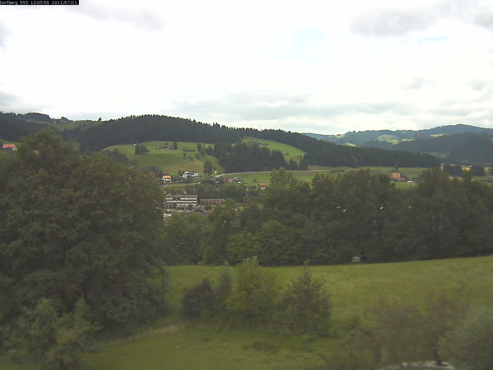 Webcam-Bild: Aussicht vom Dorfberg in Langnau 20120711-120600