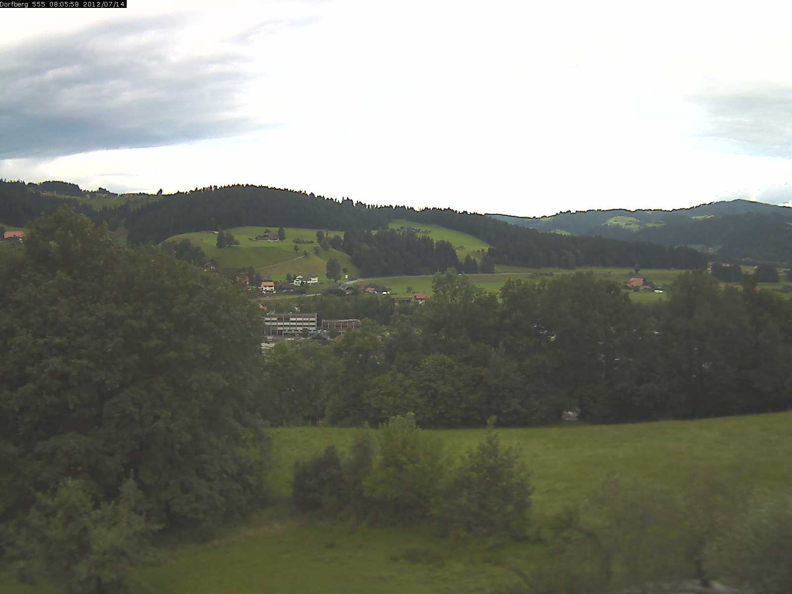 Webcam-Bild: Aussicht vom Dorfberg in Langnau 20120714-080600