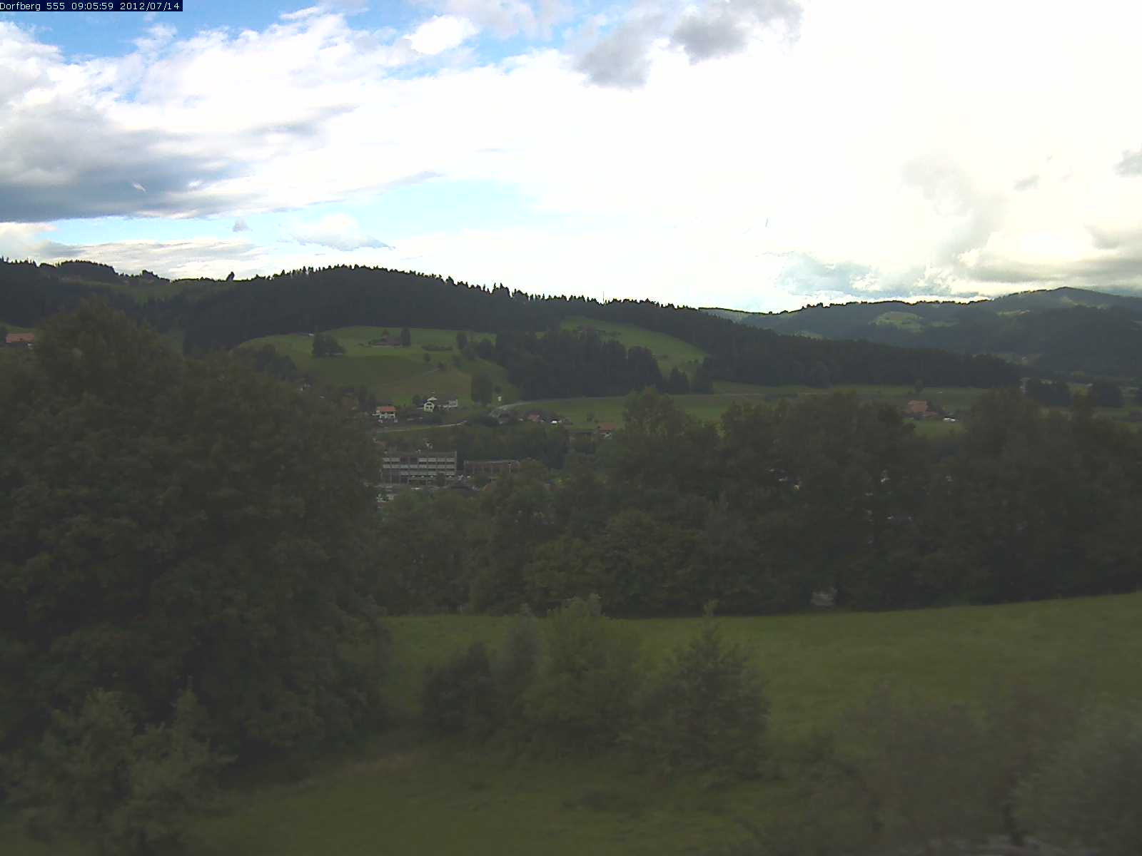 Webcam-Bild: Aussicht vom Dorfberg in Langnau 20120714-090600
