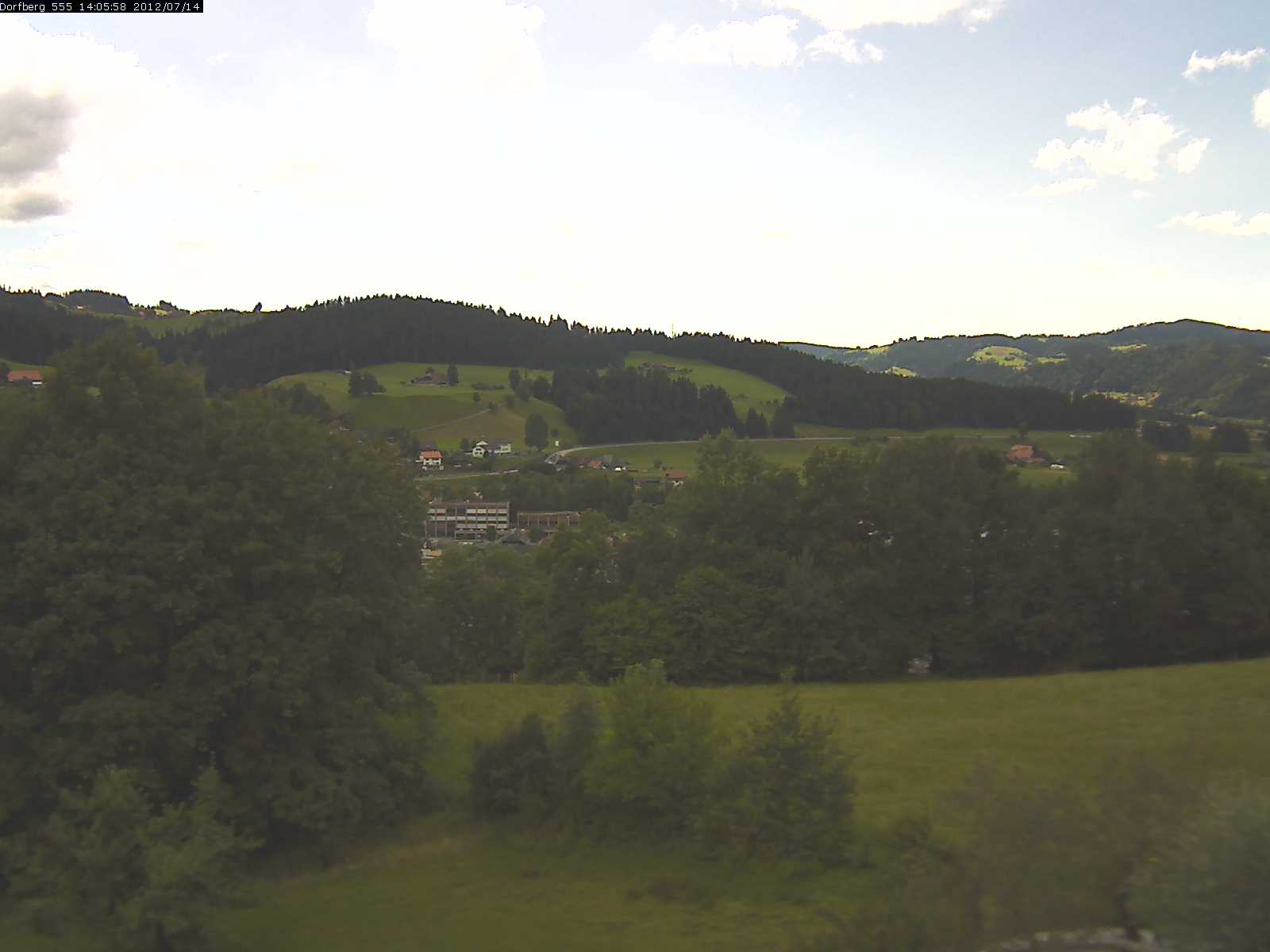 Webcam-Bild: Aussicht vom Dorfberg in Langnau 20120714-140600