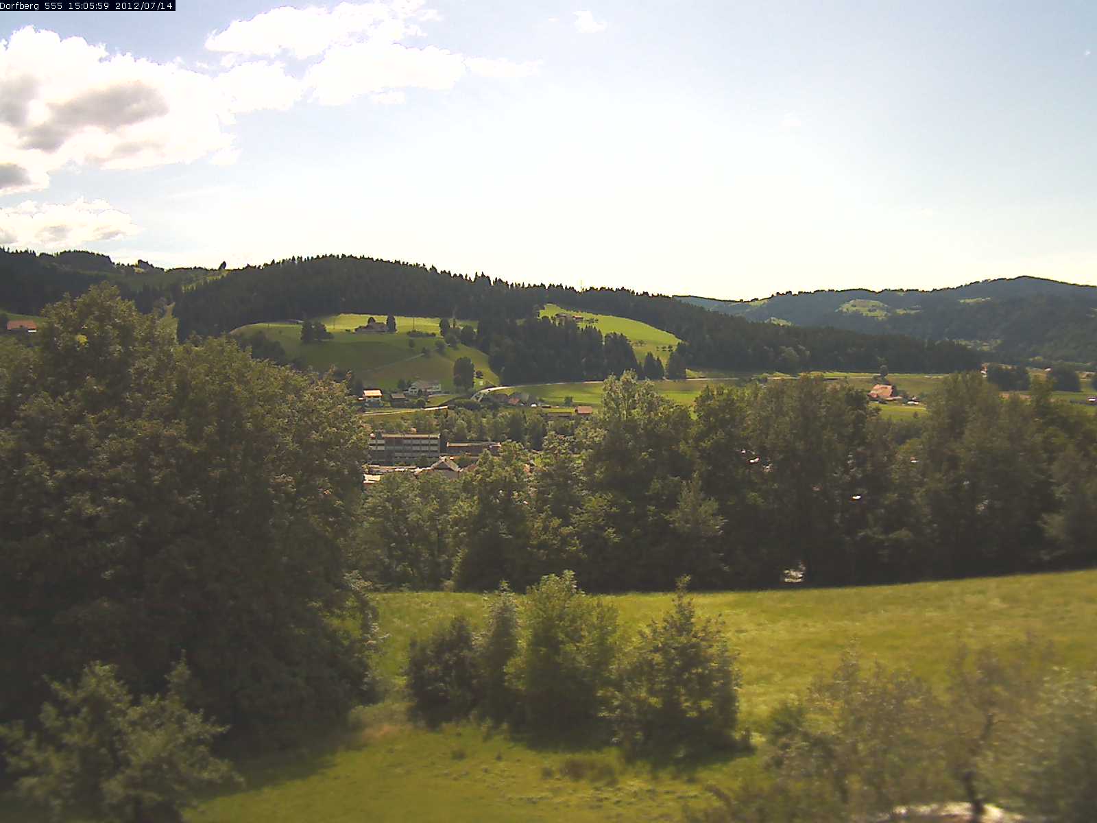 Webcam-Bild: Aussicht vom Dorfberg in Langnau 20120714-150600