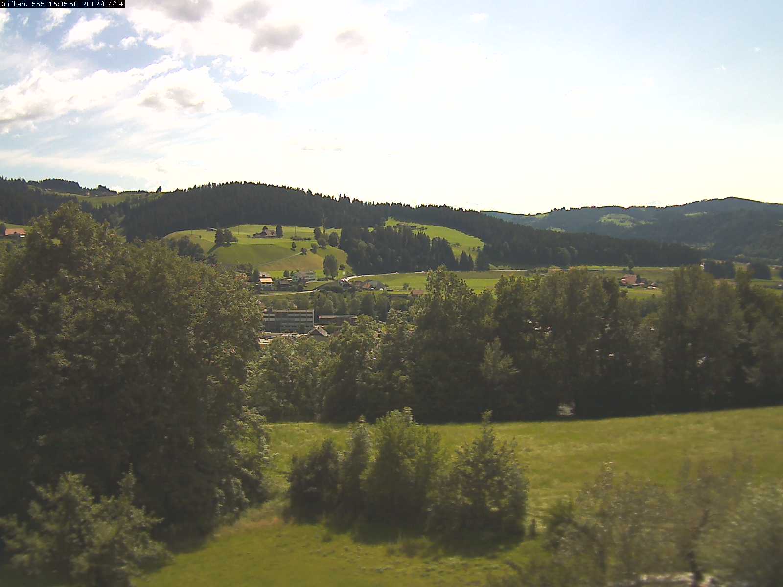 Webcam-Bild: Aussicht vom Dorfberg in Langnau 20120714-160600
