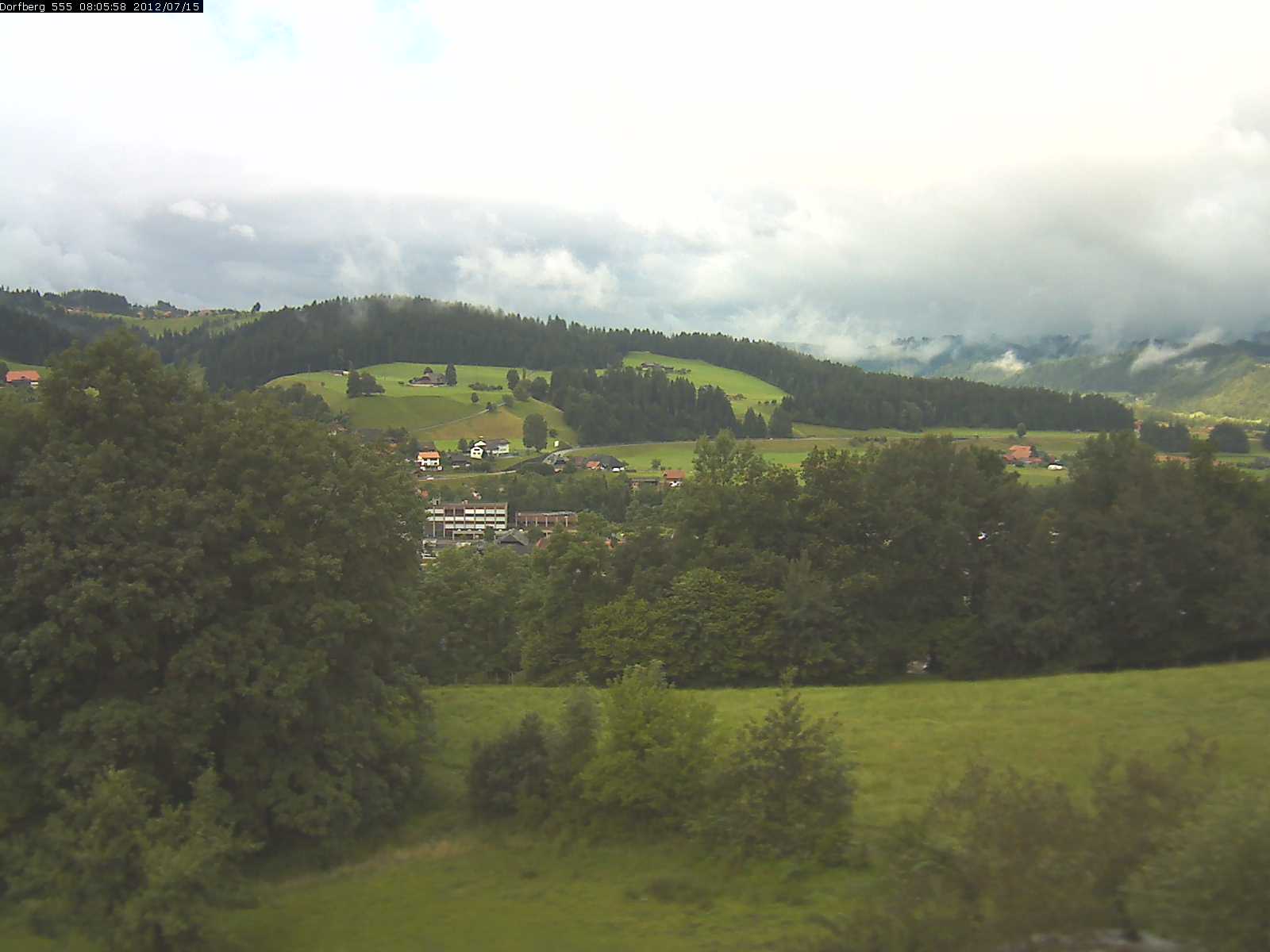 Webcam-Bild: Aussicht vom Dorfberg in Langnau 20120715-080600