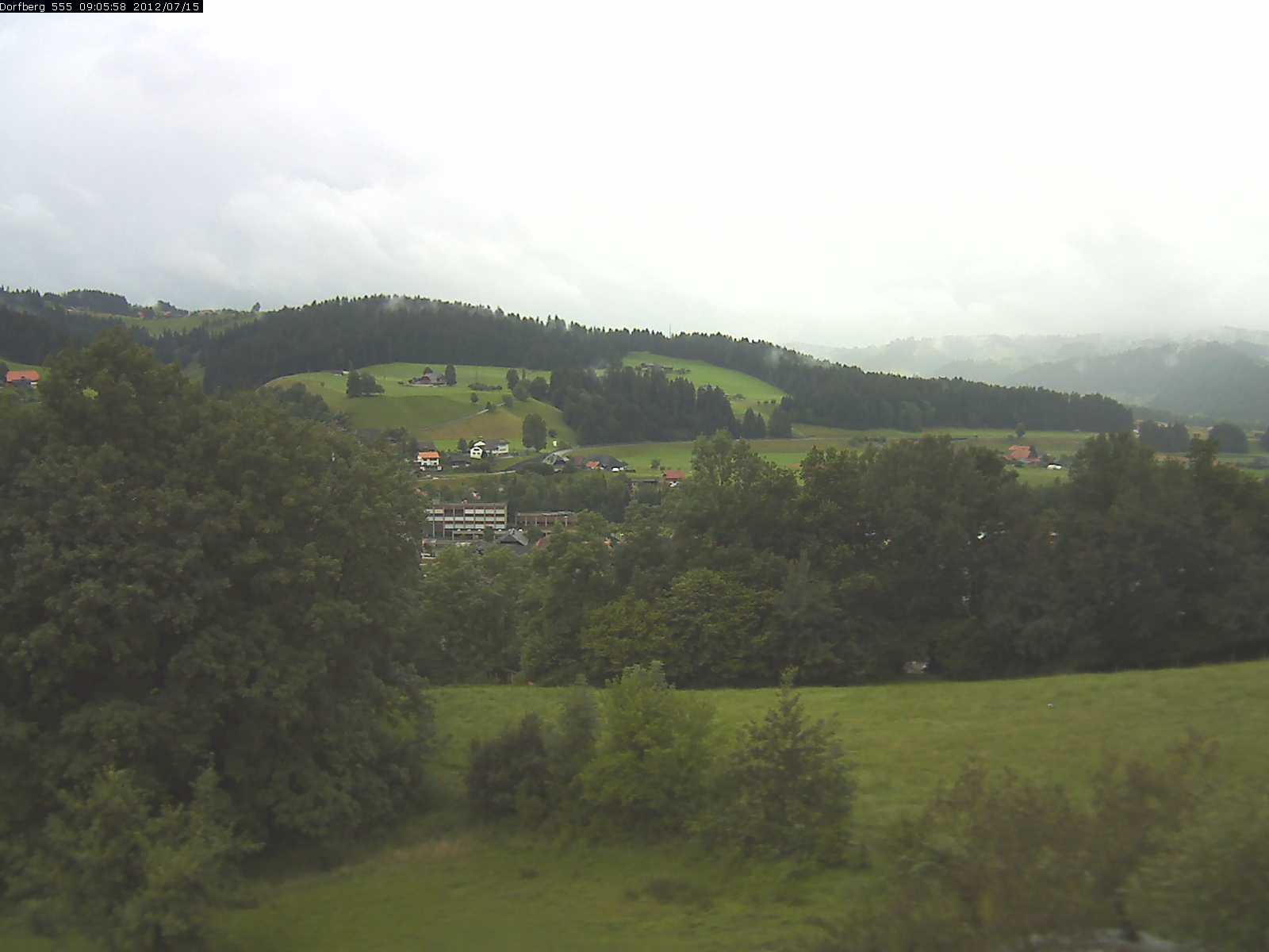Webcam-Bild: Aussicht vom Dorfberg in Langnau 20120715-090600