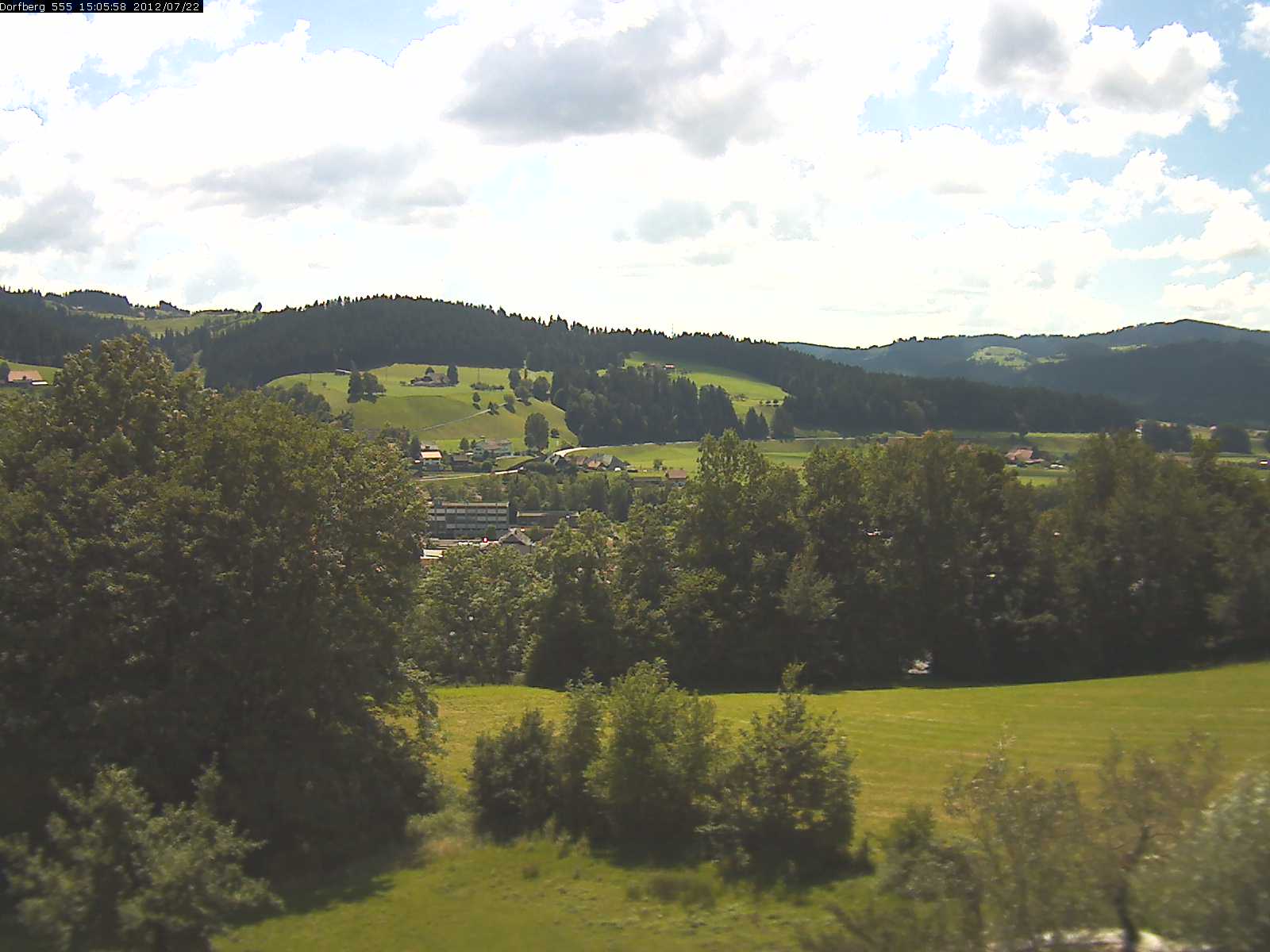 Webcam-Bild: Aussicht vom Dorfberg in Langnau 20120722-150600
