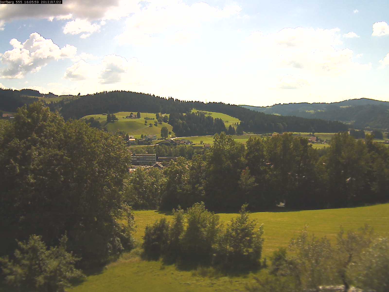 Webcam-Bild: Aussicht vom Dorfberg in Langnau 20120722-160600