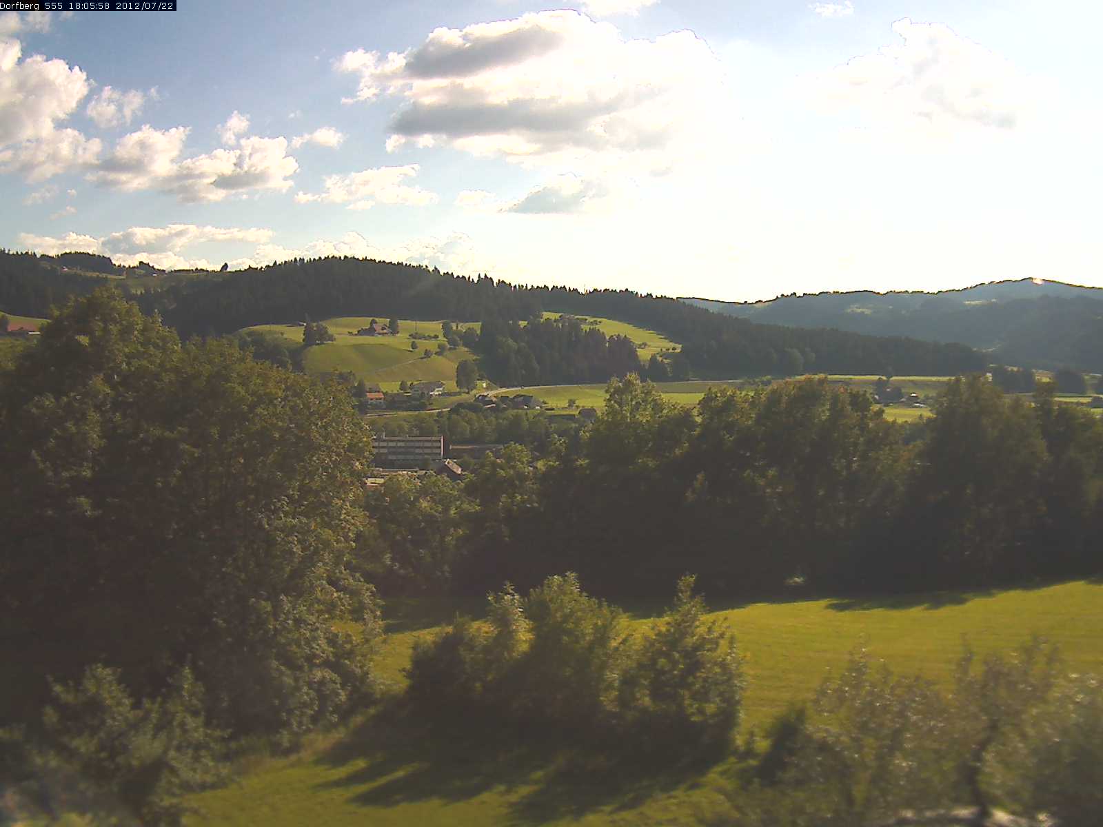Webcam-Bild: Aussicht vom Dorfberg in Langnau 20120722-180600