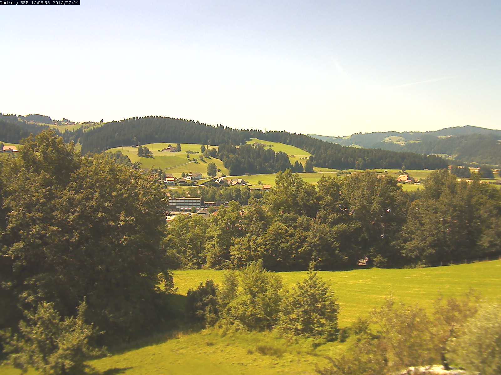 Webcam-Bild: Aussicht vom Dorfberg in Langnau 20120724-120600