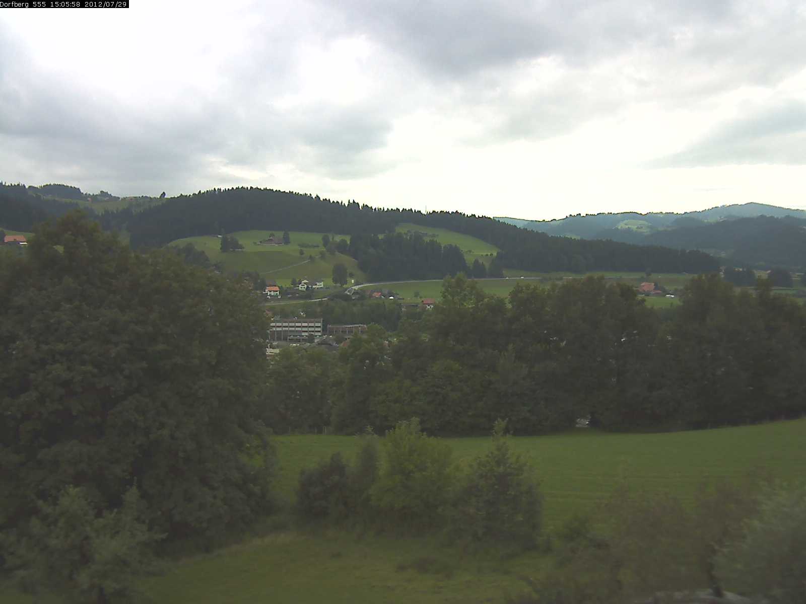 Webcam-Bild: Aussicht vom Dorfberg in Langnau 20120729-150600