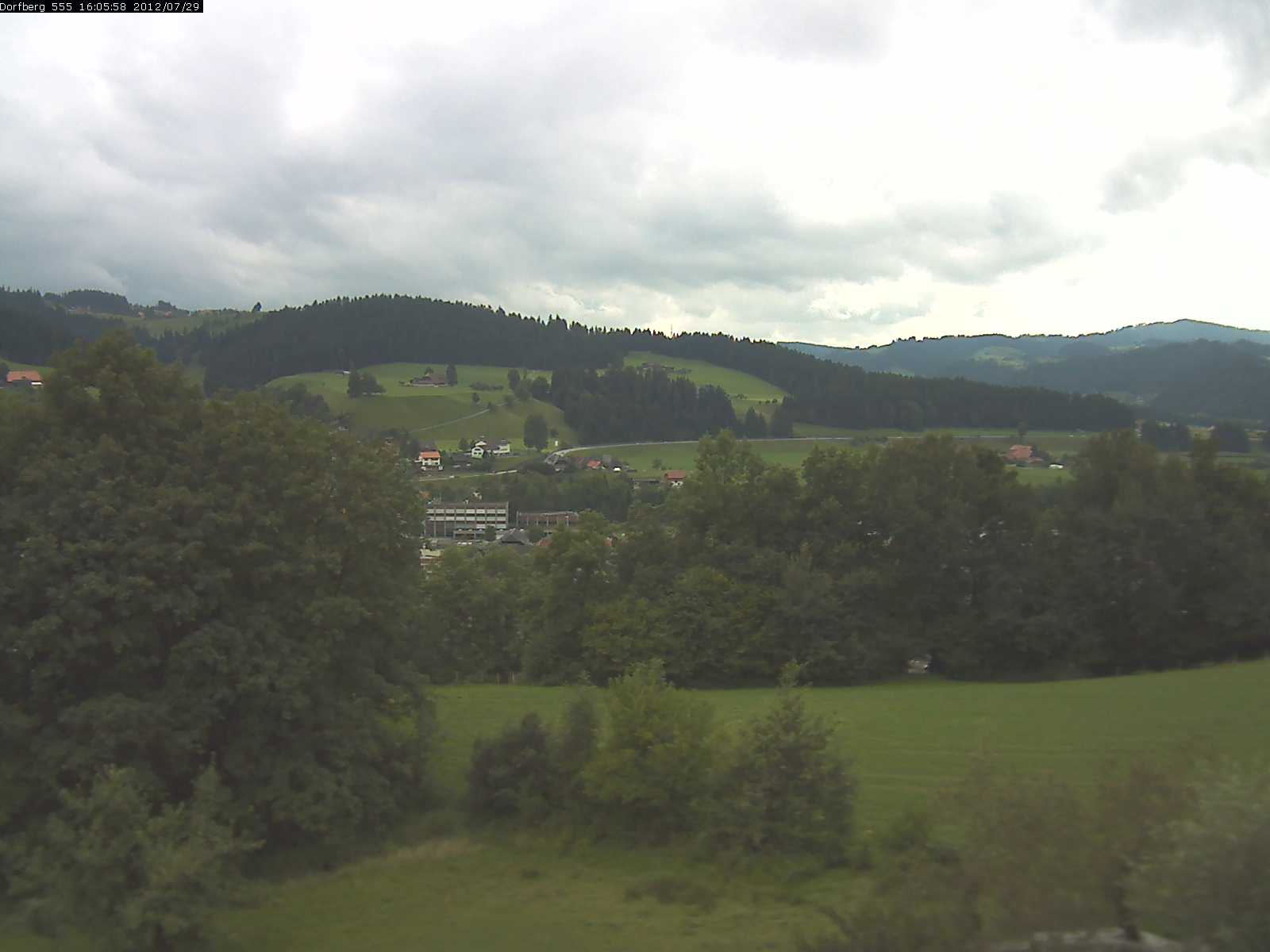 Webcam-Bild: Aussicht vom Dorfberg in Langnau 20120729-160600