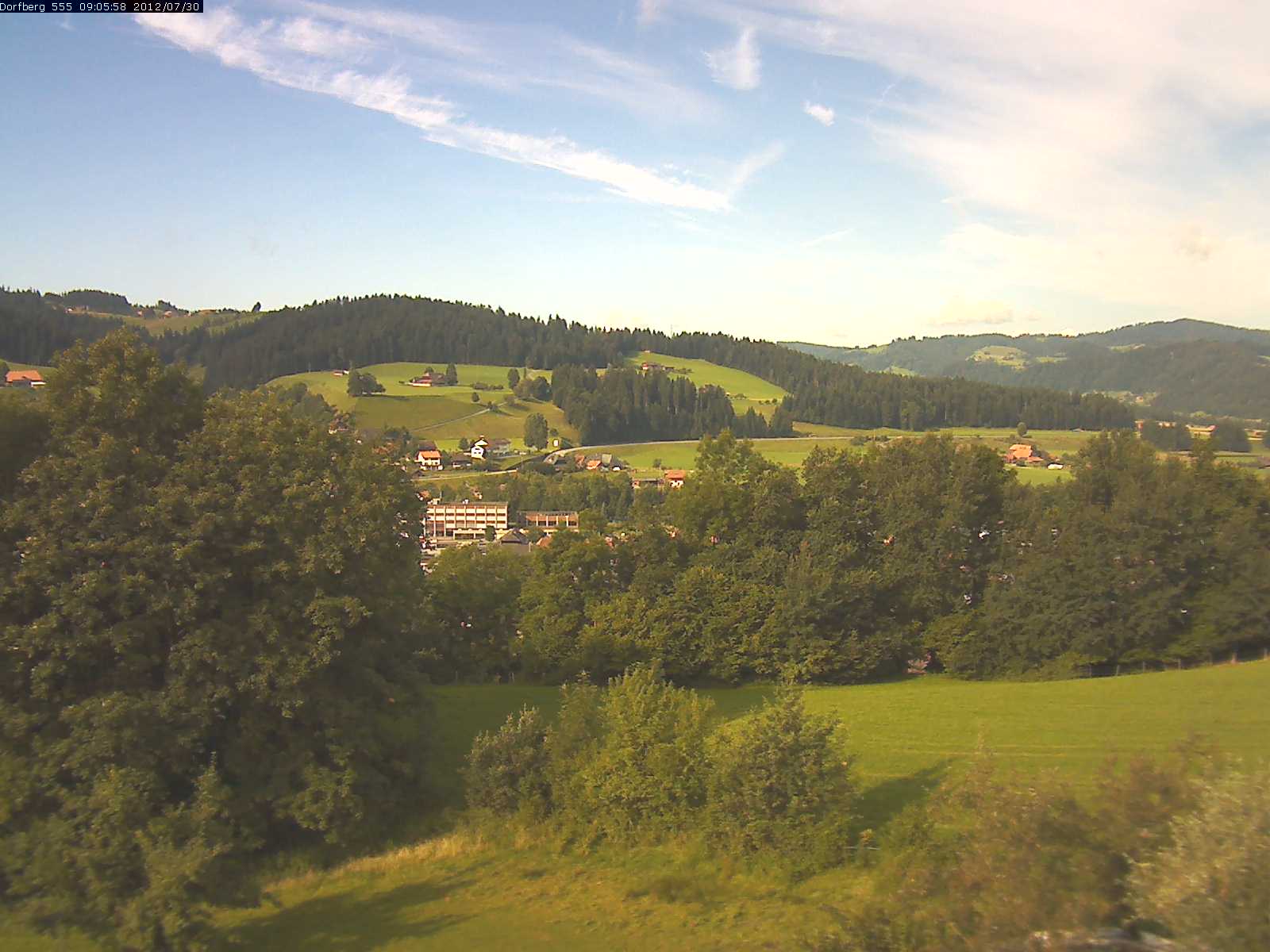 Webcam-Bild: Aussicht vom Dorfberg in Langnau 20120730-090600
