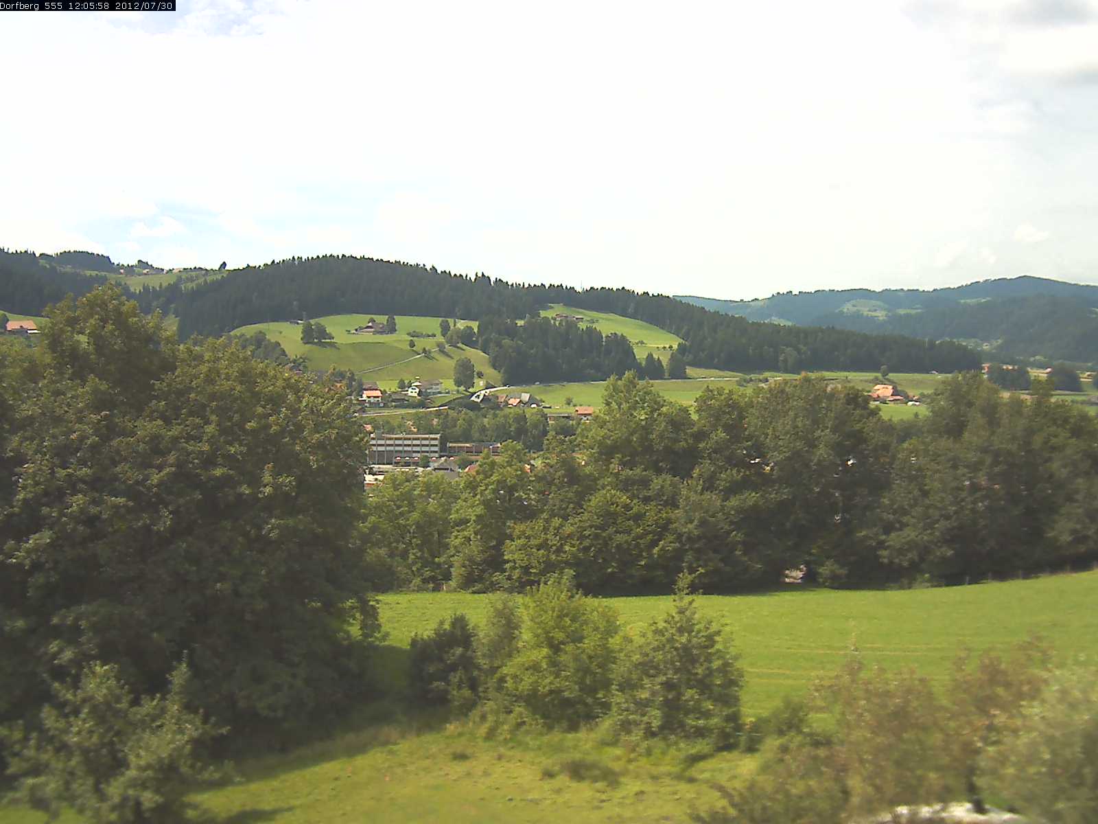 Webcam-Bild: Aussicht vom Dorfberg in Langnau 20120730-120600
