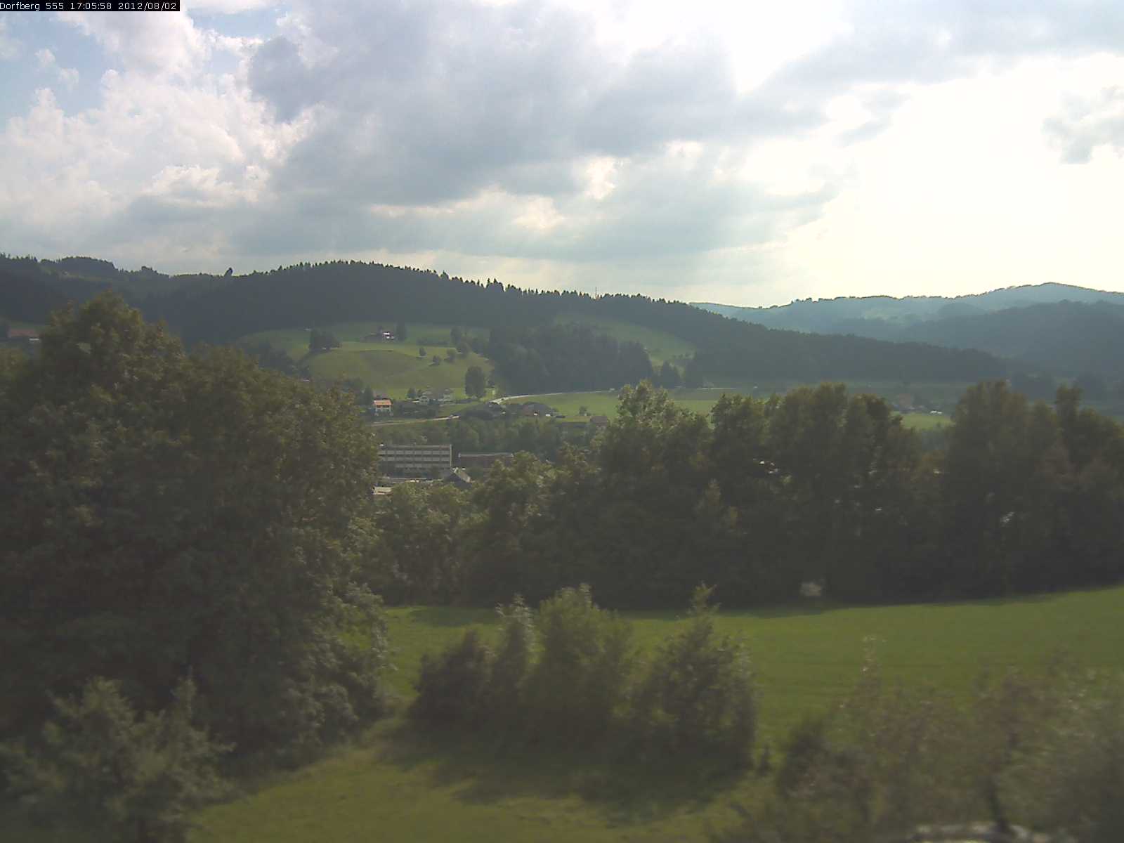 Webcam-Bild: Aussicht vom Dorfberg in Langnau 20120802-170600