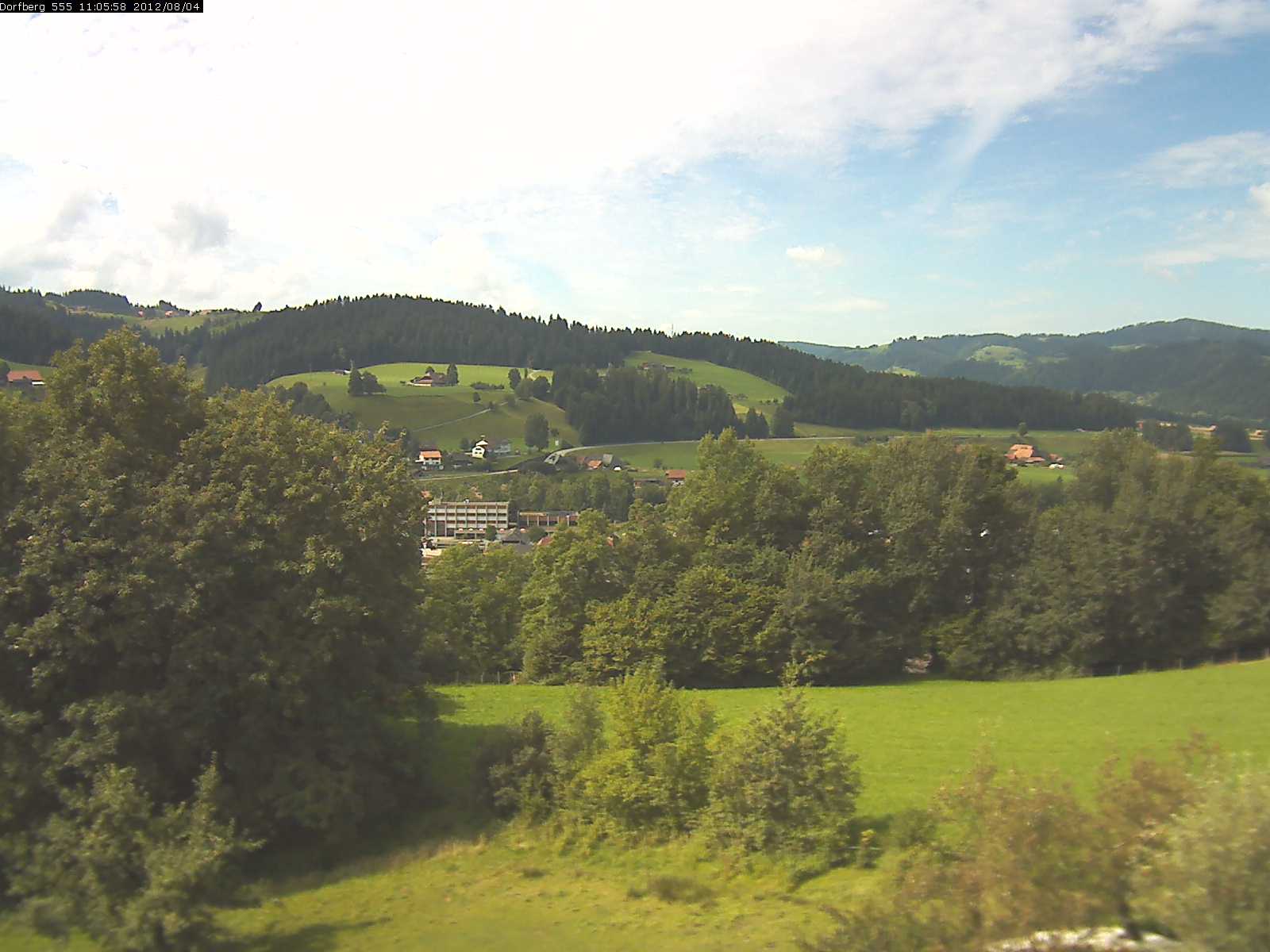 Webcam-Bild: Aussicht vom Dorfberg in Langnau 20120804-110600