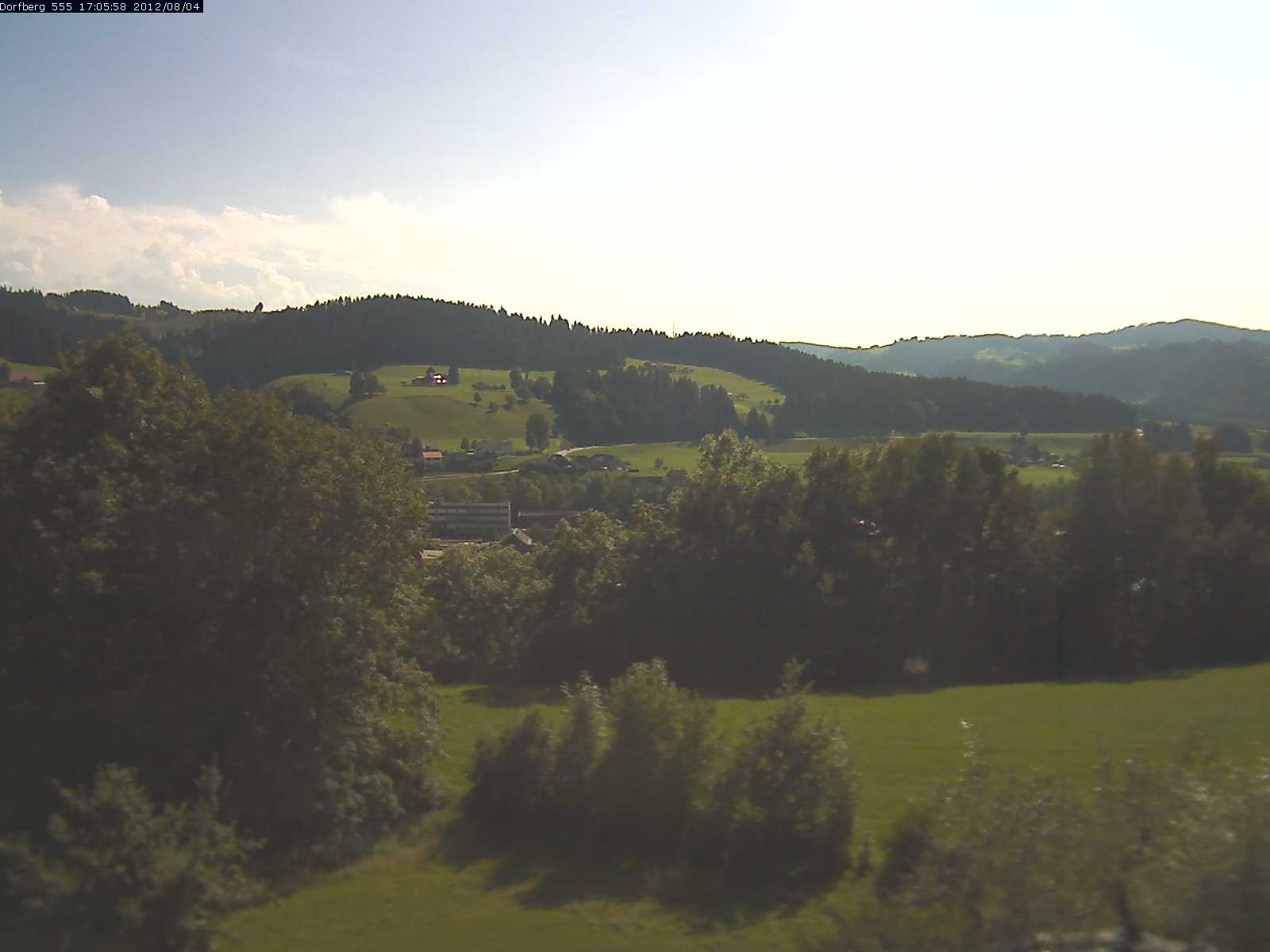 Webcam-Bild: Aussicht vom Dorfberg in Langnau 20120804-170600