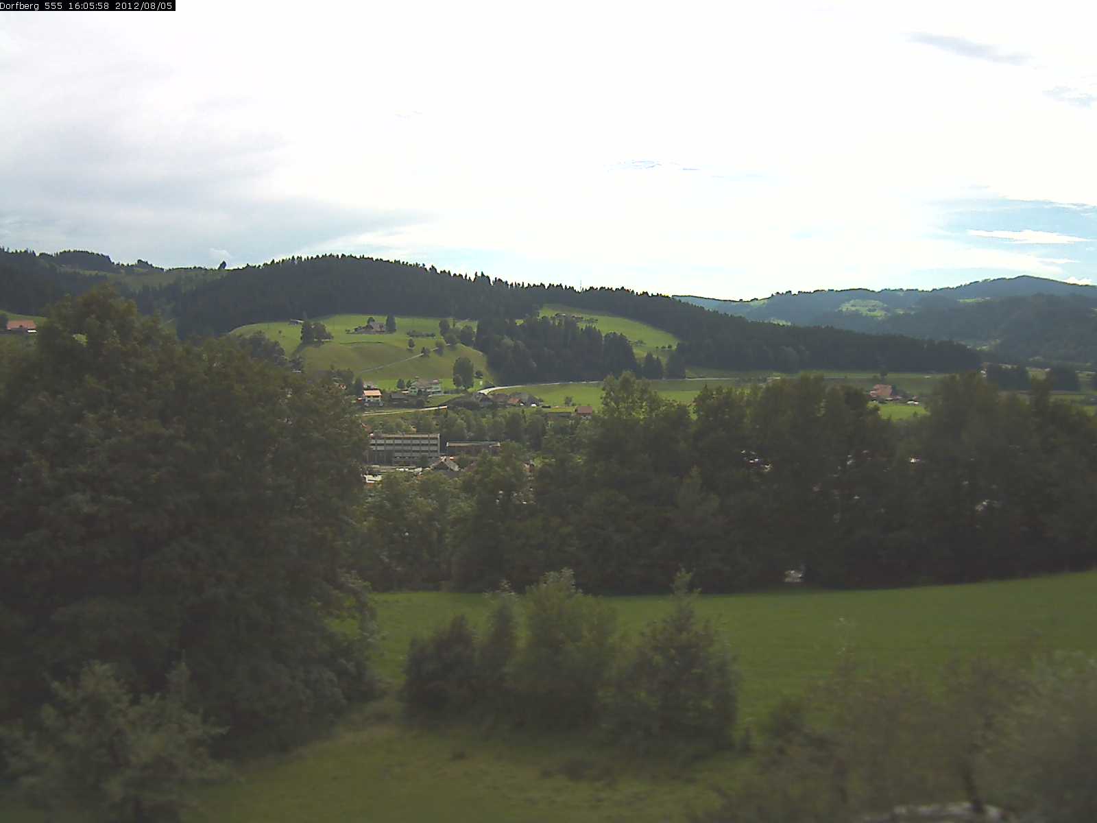 Webcam-Bild: Aussicht vom Dorfberg in Langnau 20120805-160600