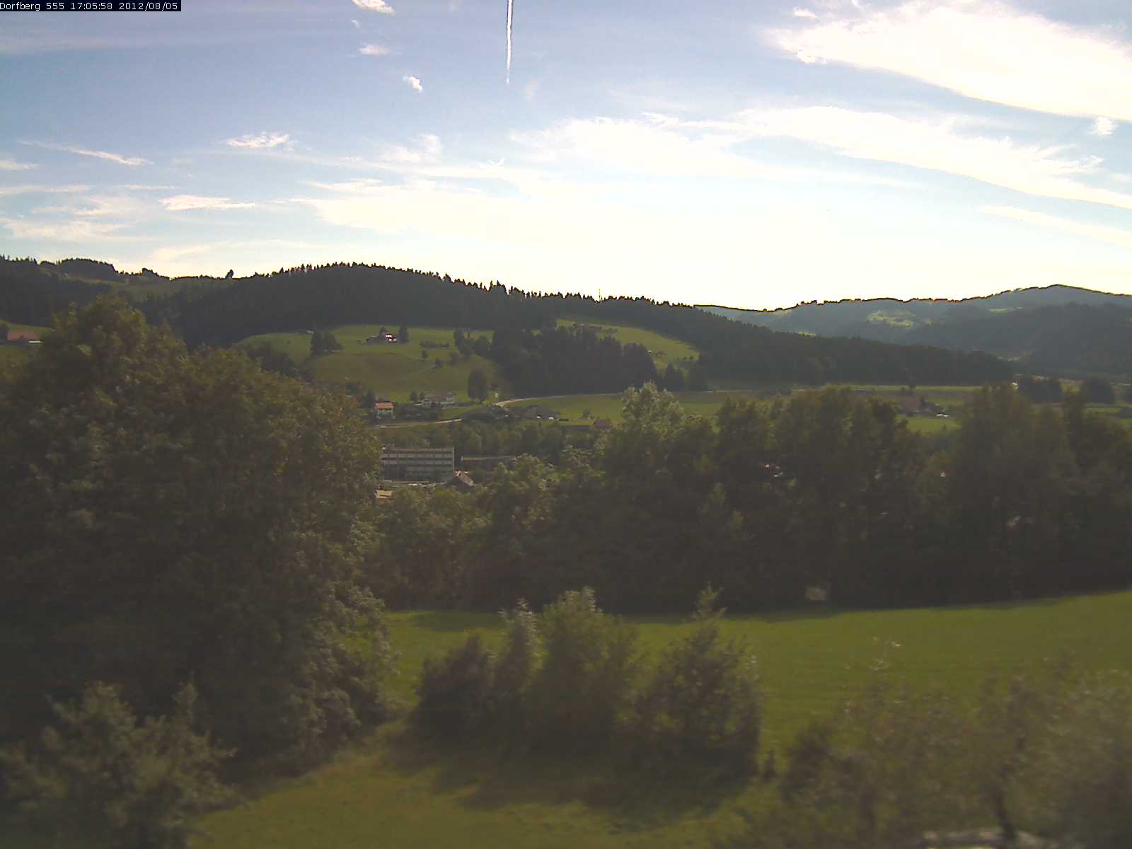 Webcam-Bild: Aussicht vom Dorfberg in Langnau 20120805-170600
