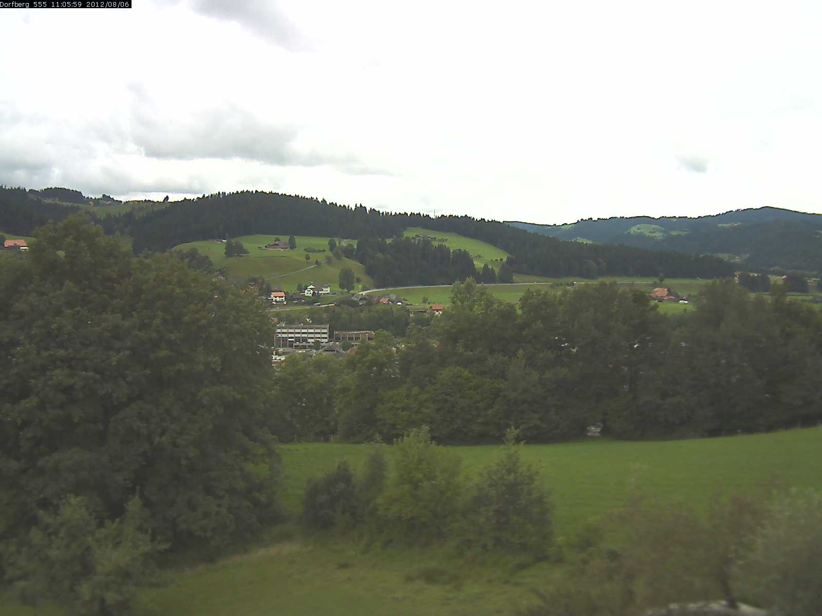 Webcam-Bild: Aussicht vom Dorfberg in Langnau 20120806-110600