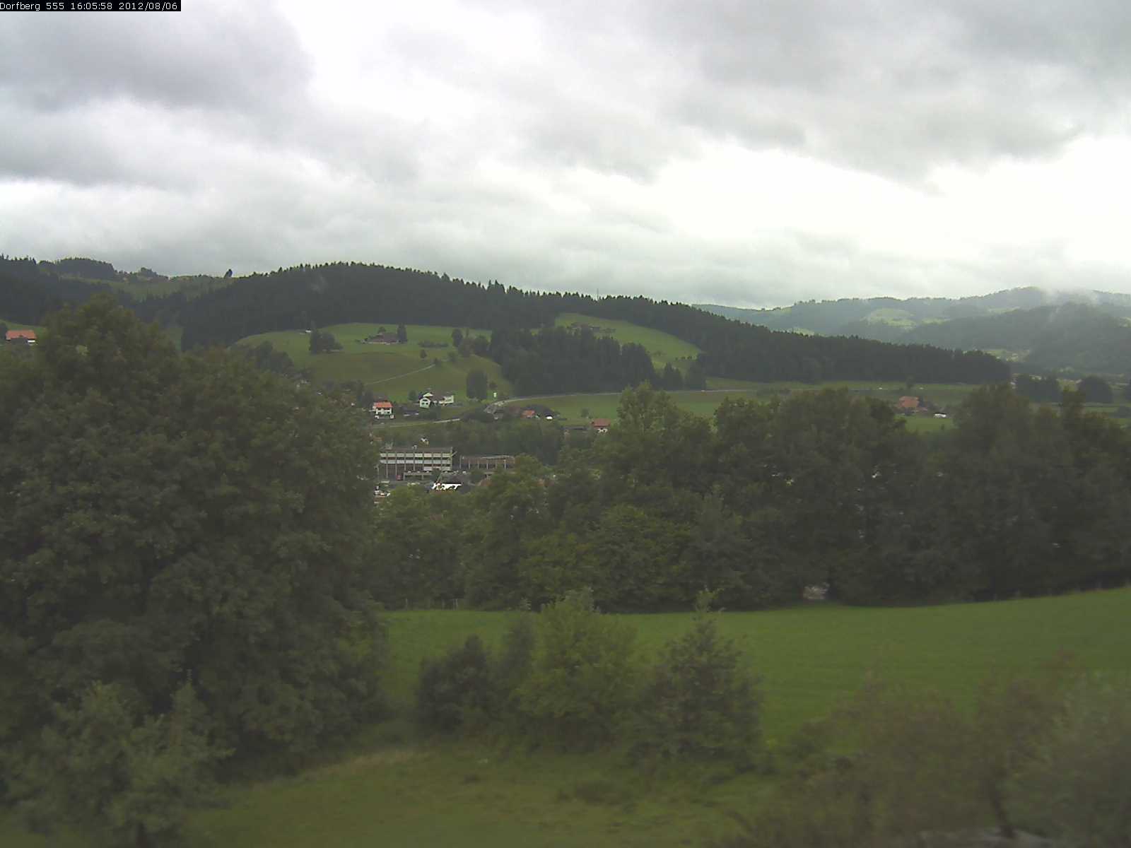 Webcam-Bild: Aussicht vom Dorfberg in Langnau 20120806-160600