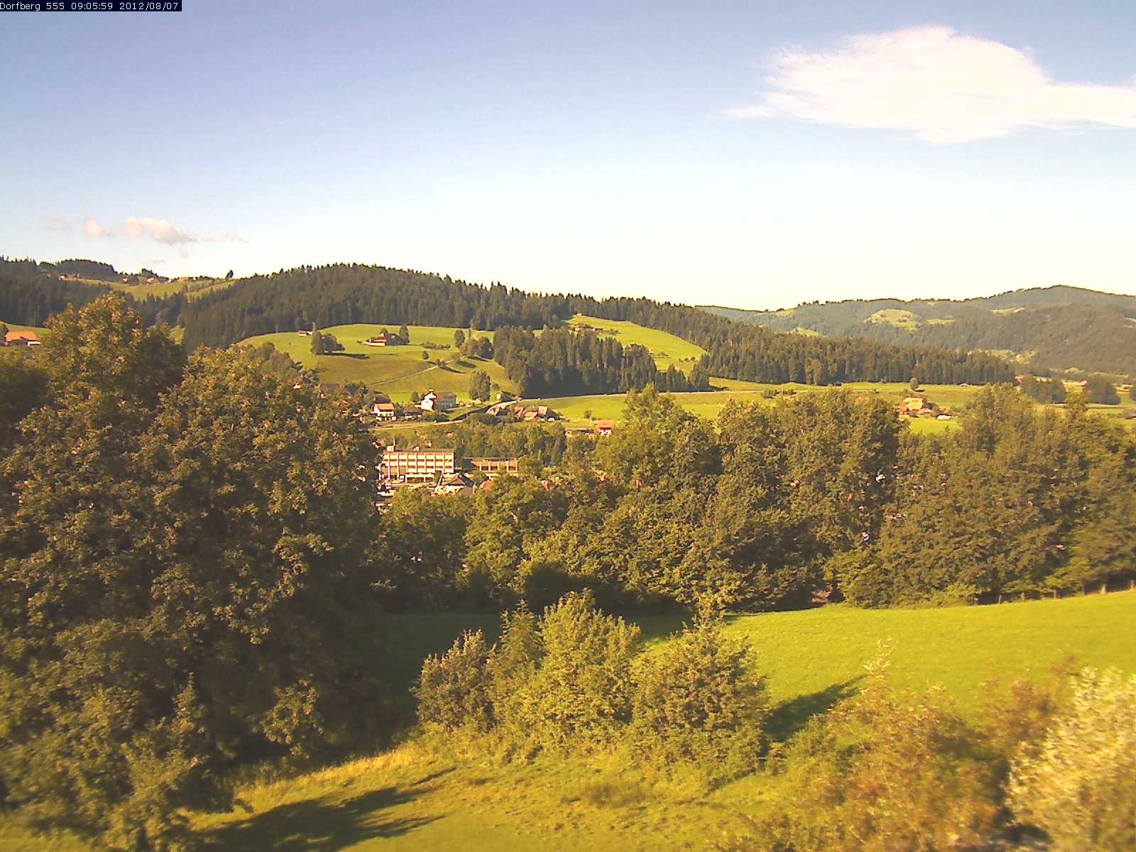 Webcam-Bild: Aussicht vom Dorfberg in Langnau 20120807-090600