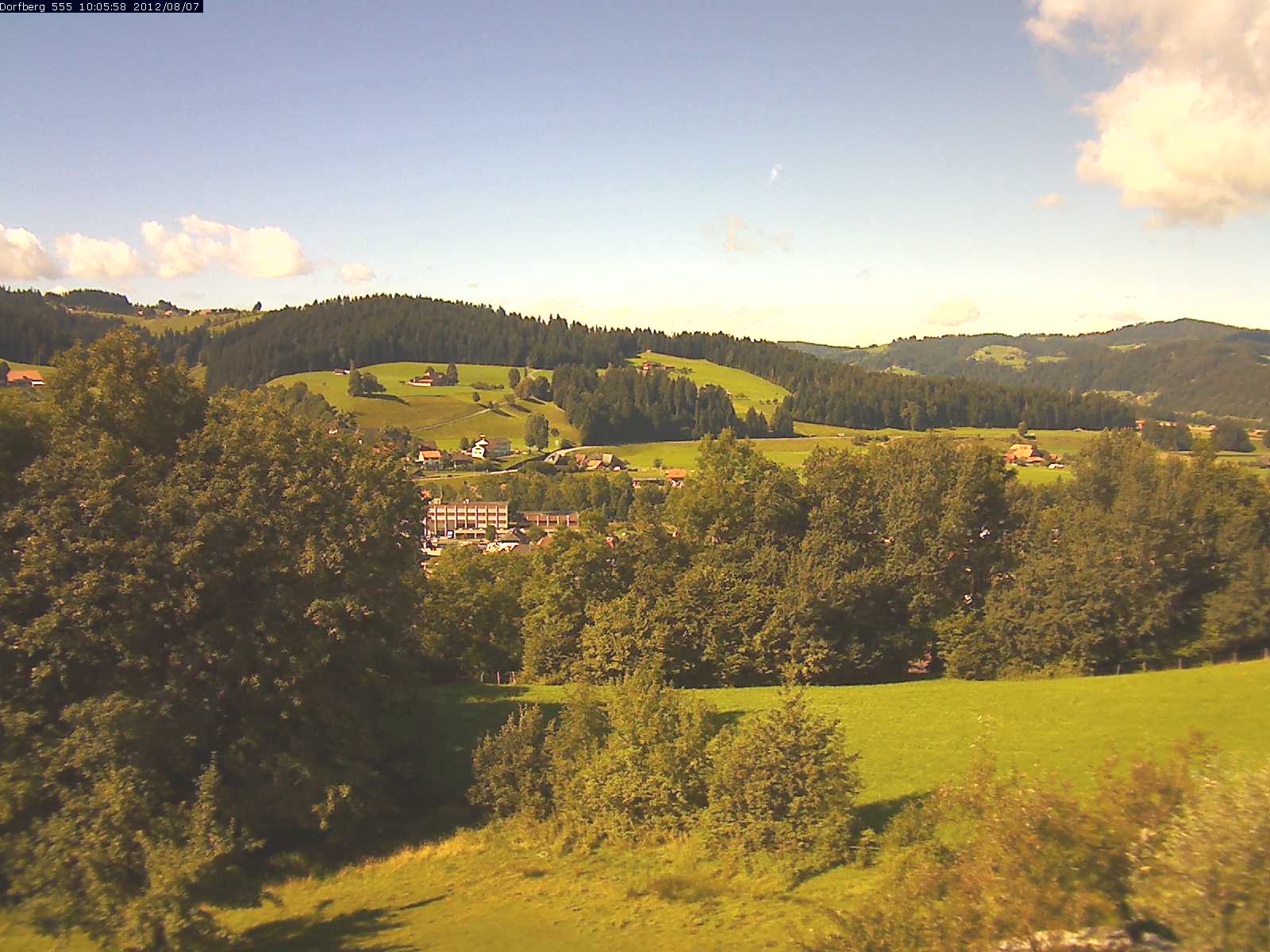 Webcam-Bild: Aussicht vom Dorfberg in Langnau 20120807-100600