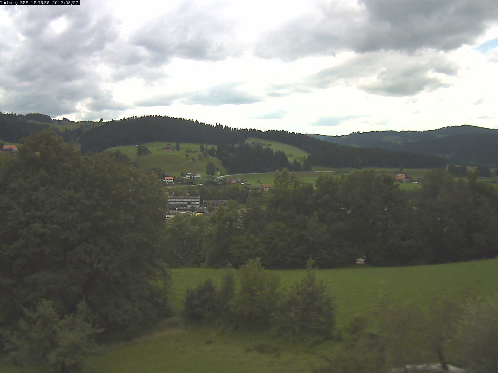 Webcam-Bild: Aussicht vom Dorfberg in Langnau 20120807-150600