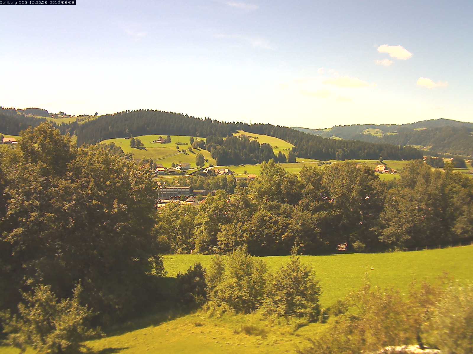 Webcam-Bild: Aussicht vom Dorfberg in Langnau 20120808-120600