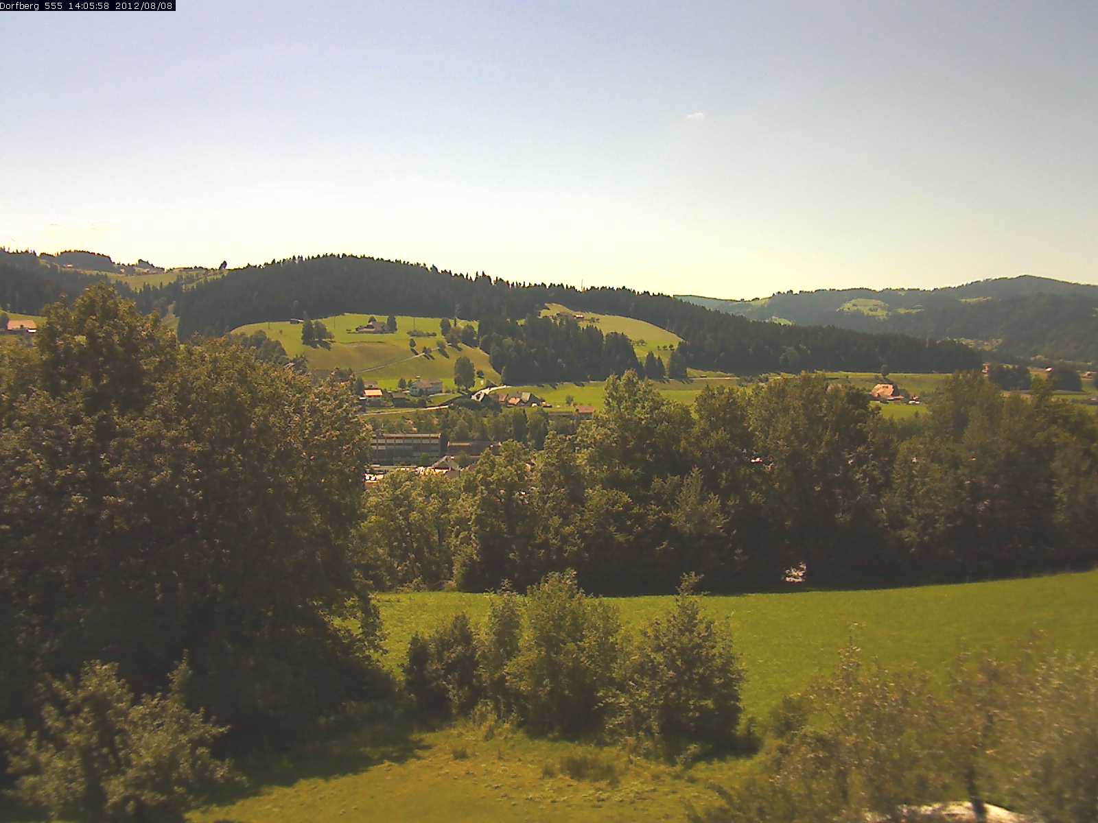 Webcam-Bild: Aussicht vom Dorfberg in Langnau 20120808-140600