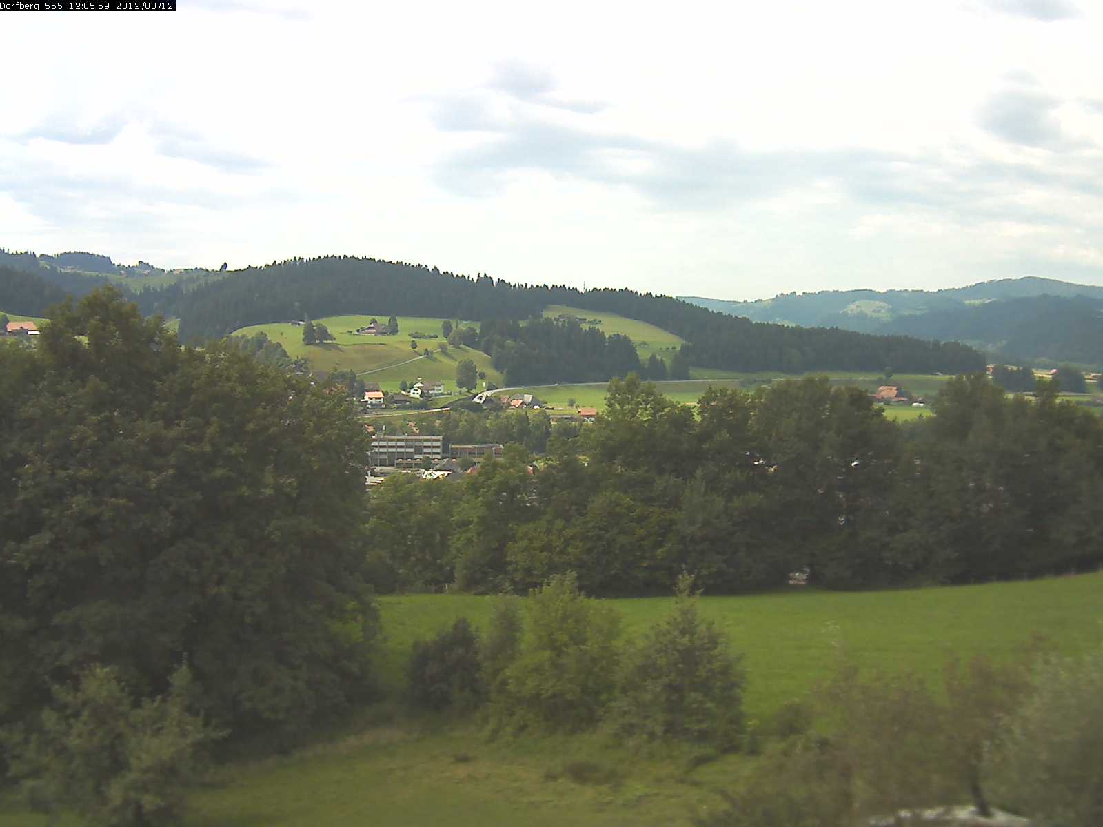 Webcam-Bild: Aussicht vom Dorfberg in Langnau 20120812-120600