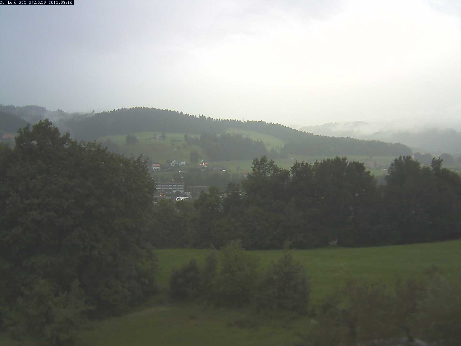 Webcam-Bild: Aussicht vom Dorfberg in Langnau 20120816-071600