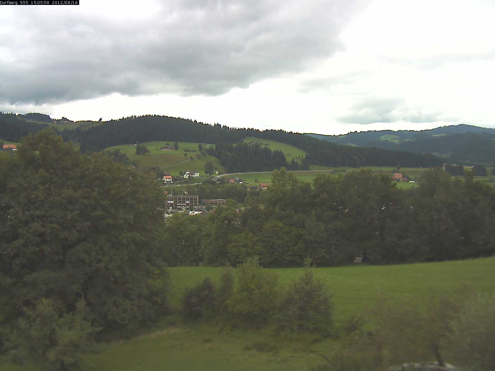 Webcam-Bild: Aussicht vom Dorfberg in Langnau 20120816-150600