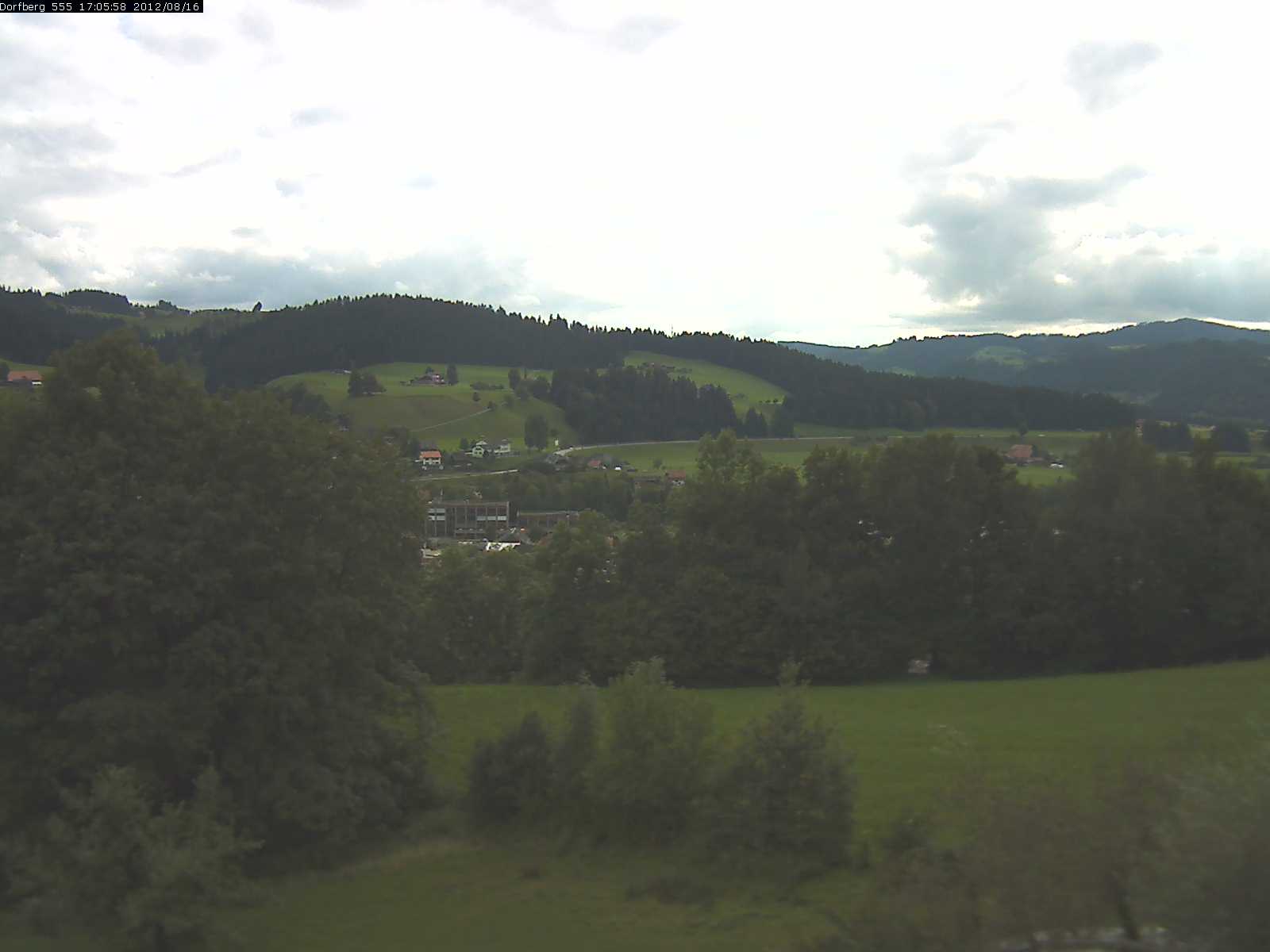 Webcam-Bild: Aussicht vom Dorfberg in Langnau 20120816-170600
