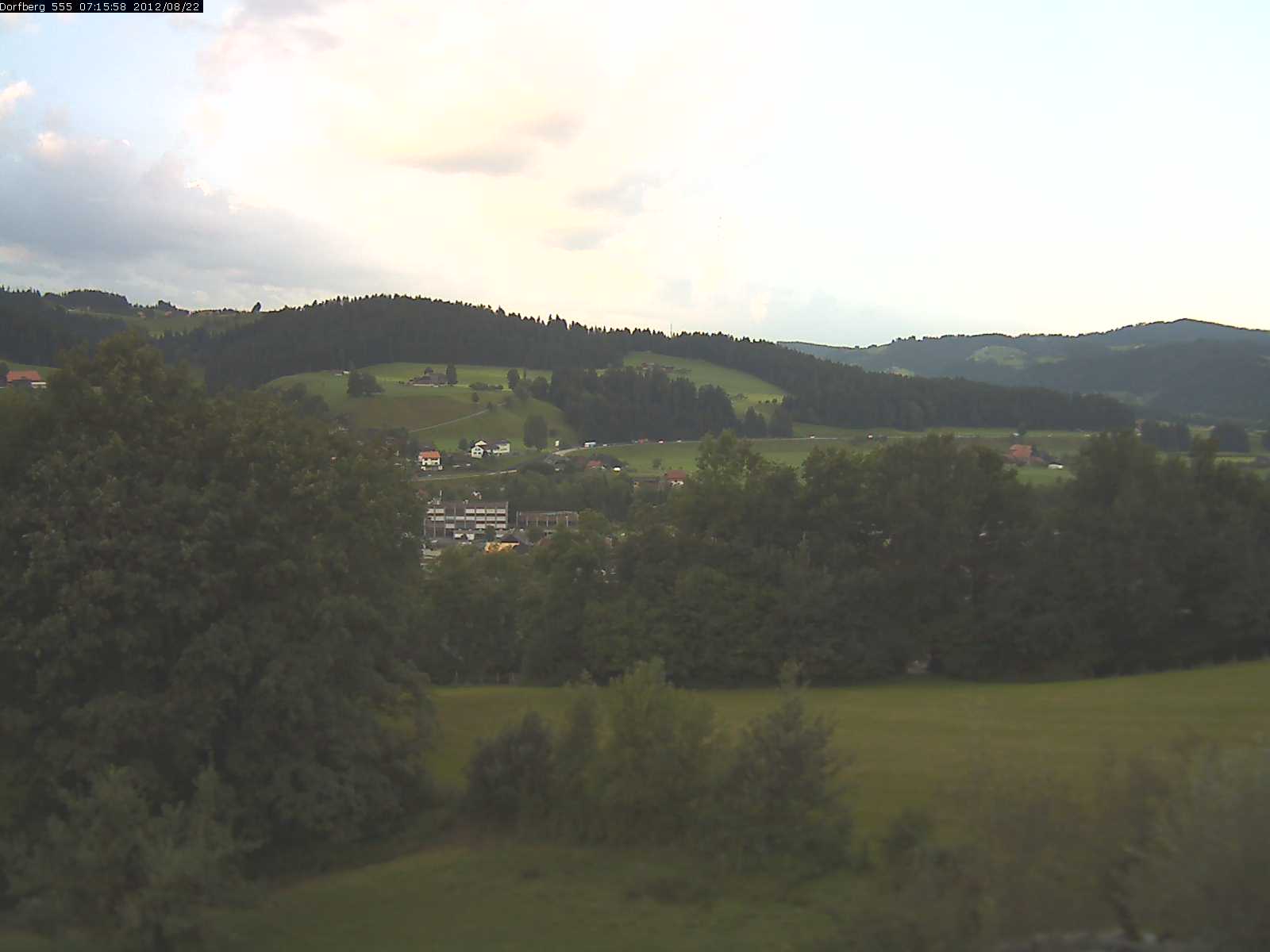 Webcam-Bild: Aussicht vom Dorfberg in Langnau 20120822-071600
